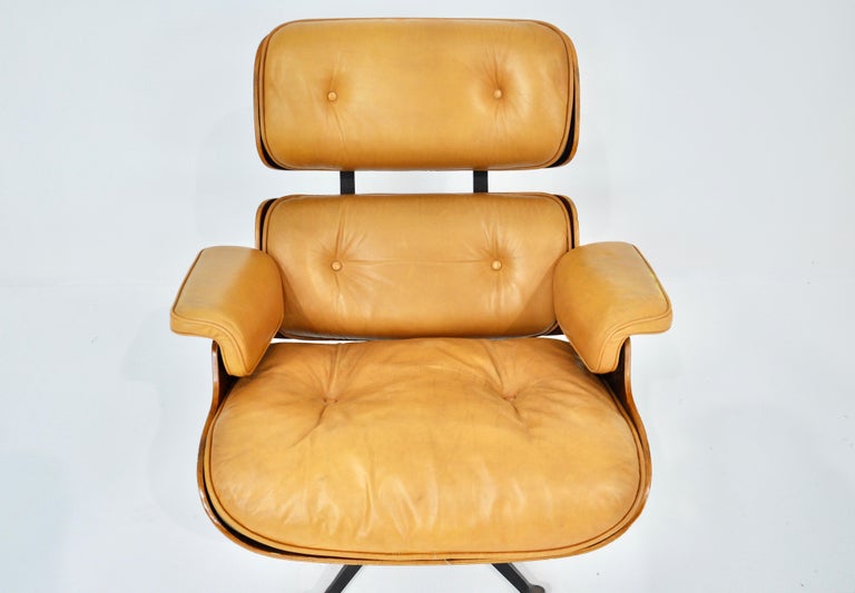 Lounge Chair by Charles & Ray Eames for Herman Miller, 1970s 1