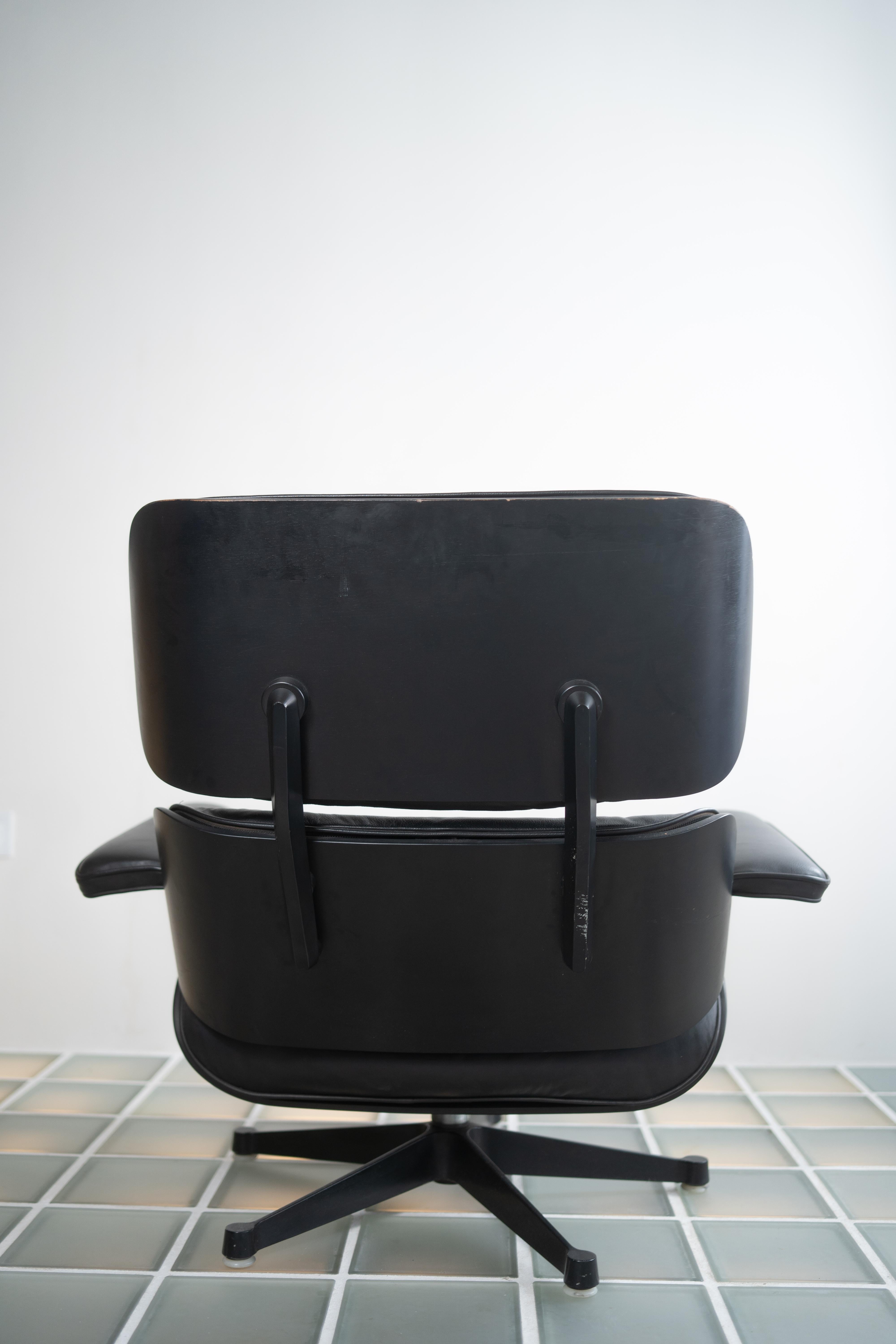 Lounge Chair von Charles und Ray Eames für Herman Miller im Zustand „Gut“ in Porto, PT