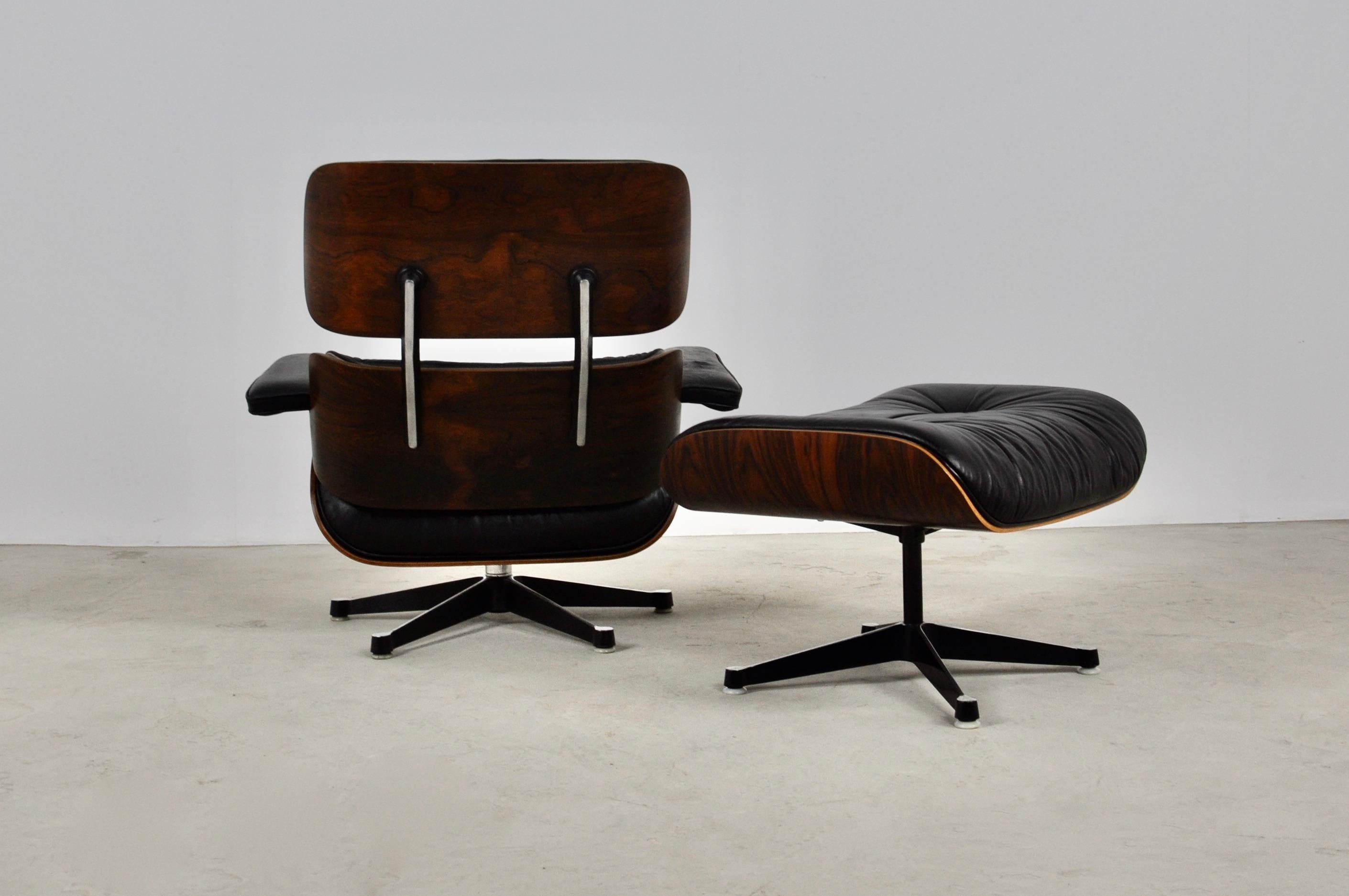 Lounge Chair by Charles & Ray Eames for Mobilier International, 1970s 8