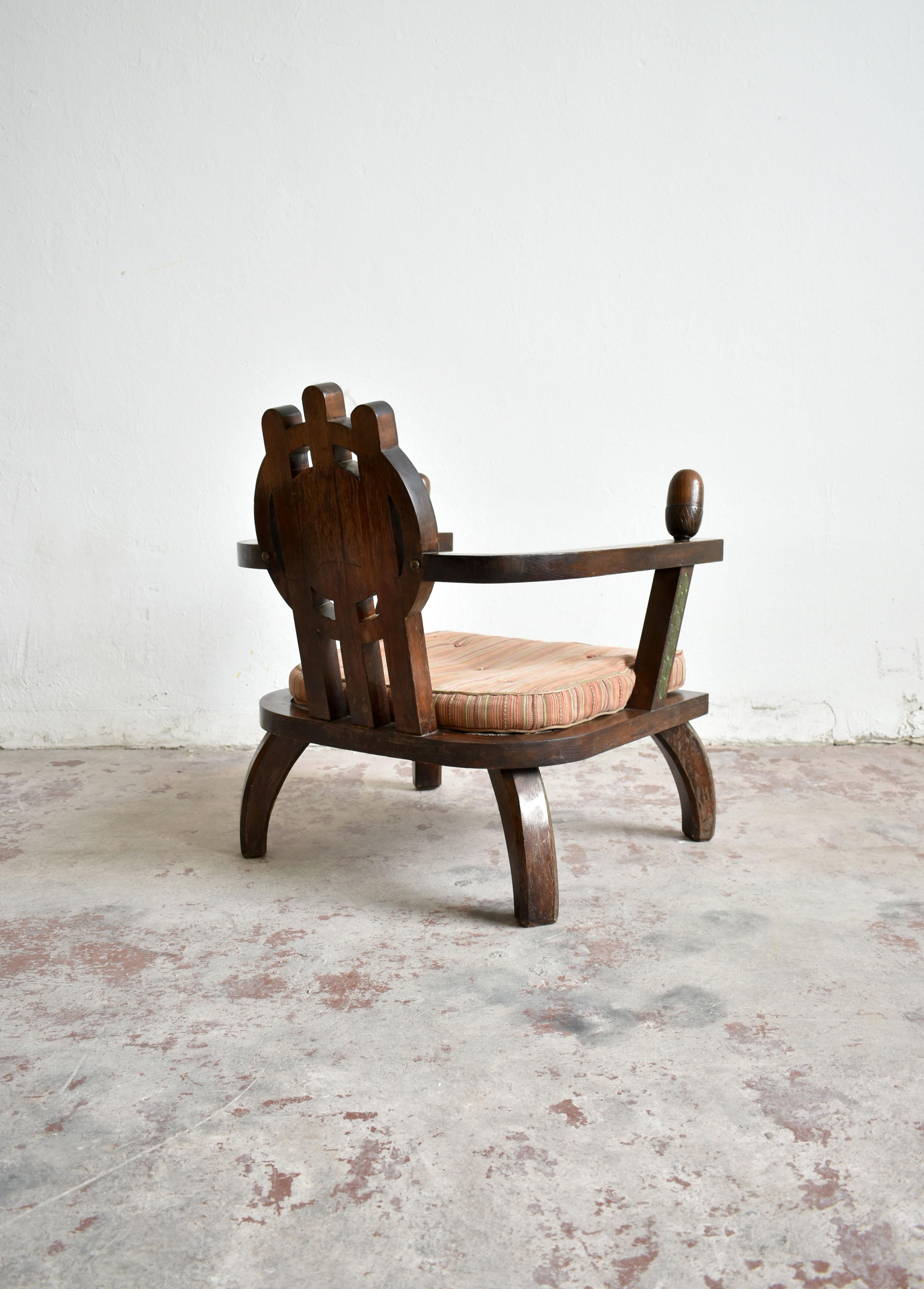 Lounge Chair by Ettore Zaccari, Oak with Carved Details, Italy, 1910 In Good Condition In Zagreb, HR
