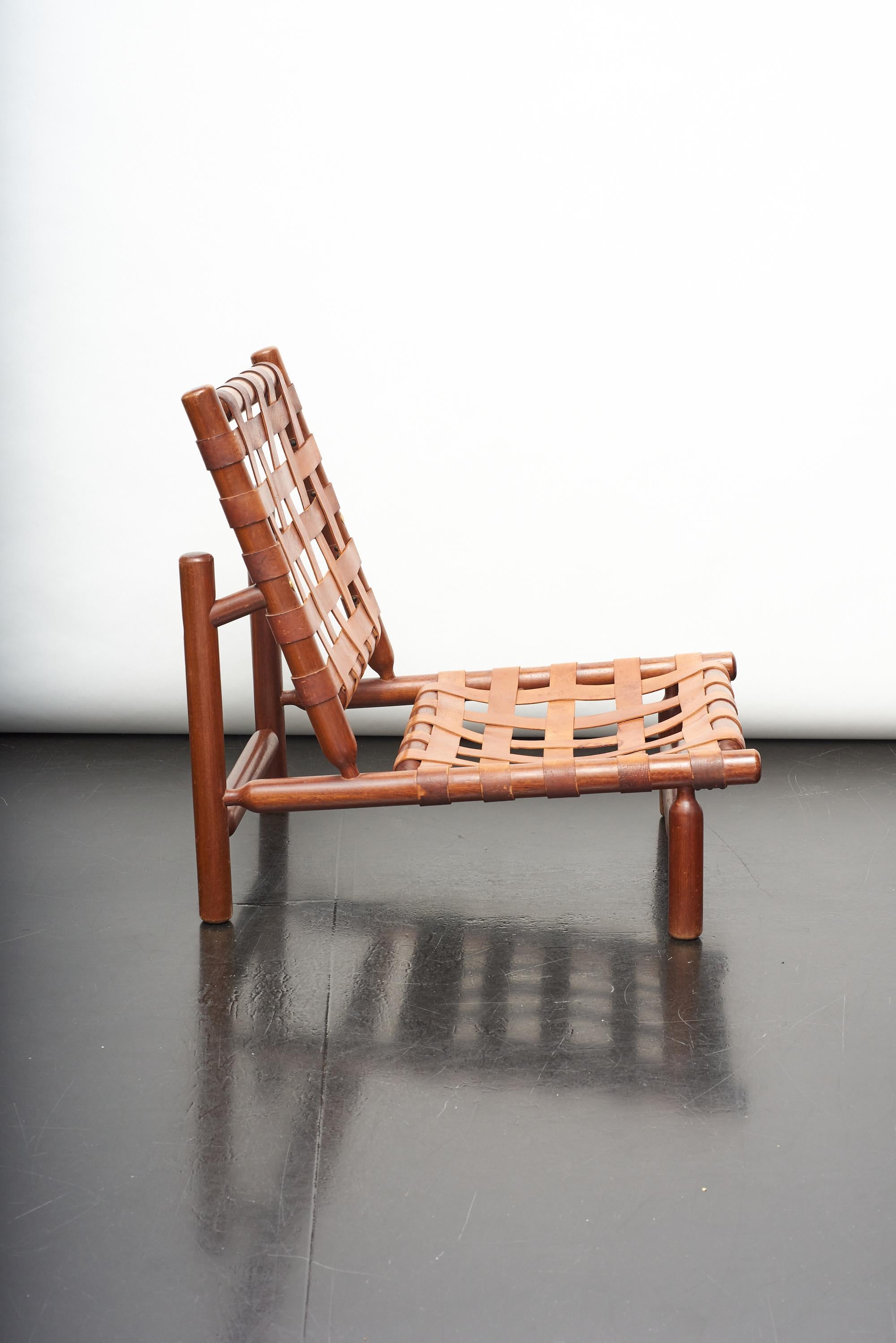 Scandinavian Modern Lounge Chair by Finnish Architect Ilmari Tapiovaara for Paolo Arnaboldi