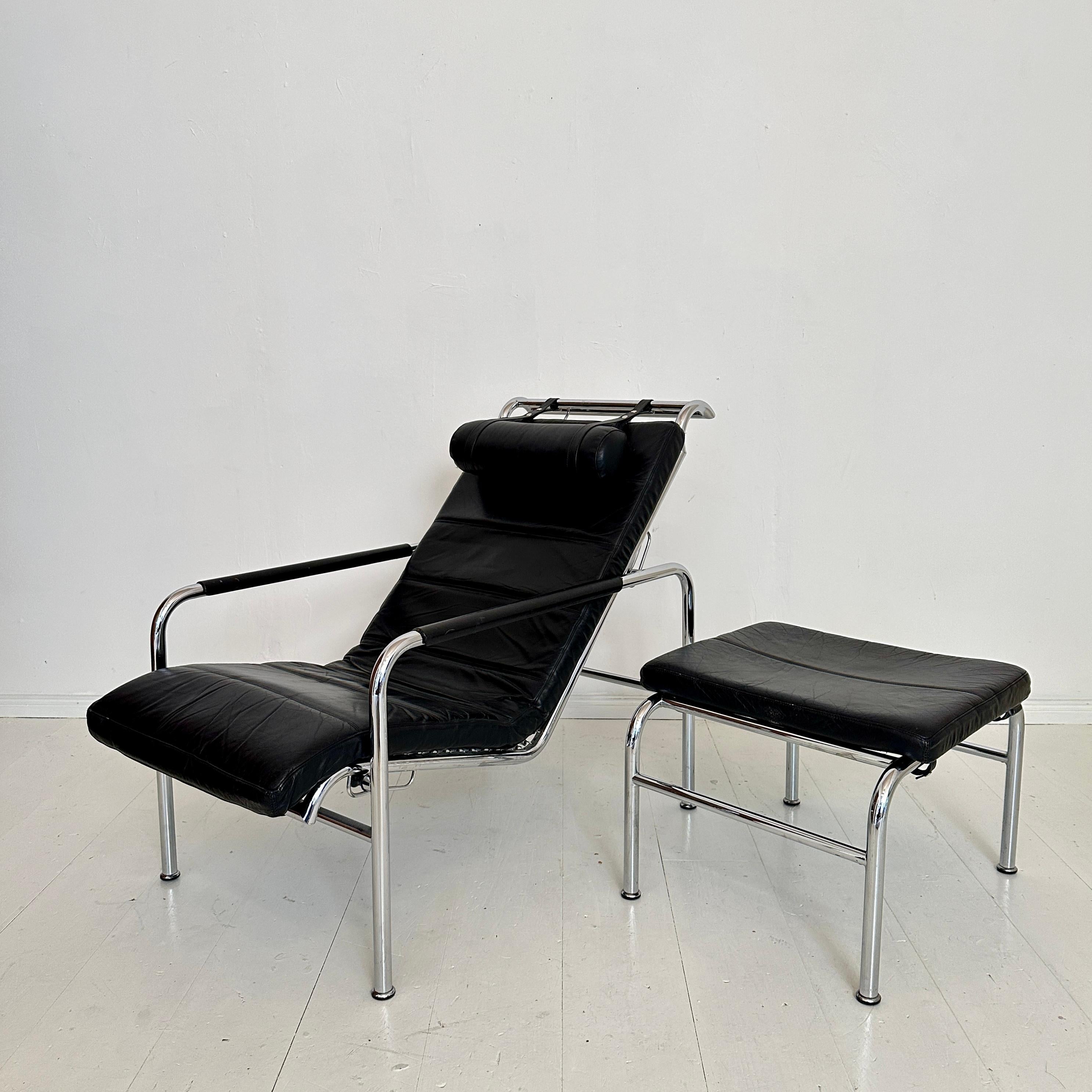 Chaise longue de Gabriele Mucchi pour Zanotta en chrome et cuir noir, années 1980 1