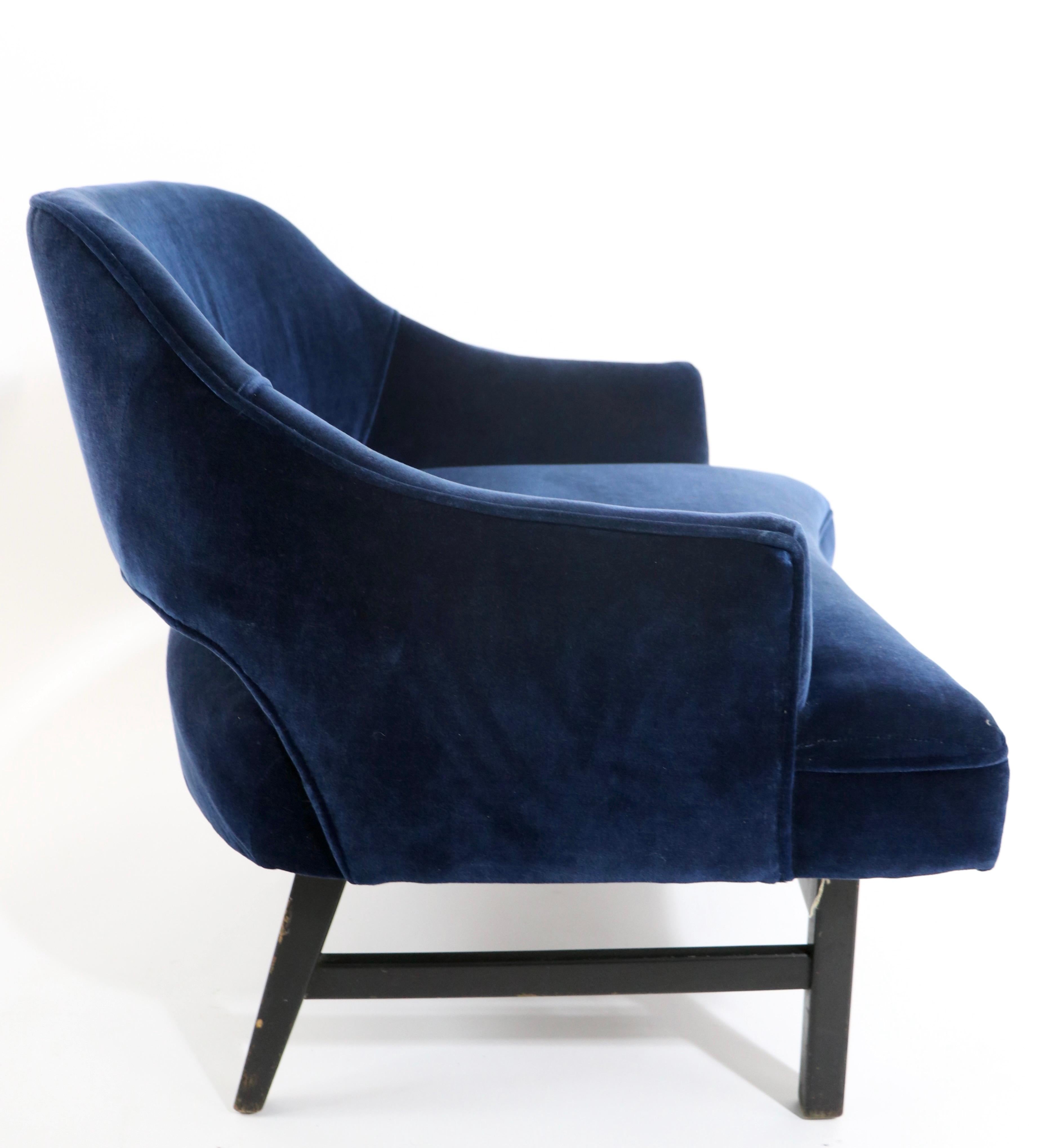 Tissu d'ameublement Fauteuil de salon par Harvey Probber en vente