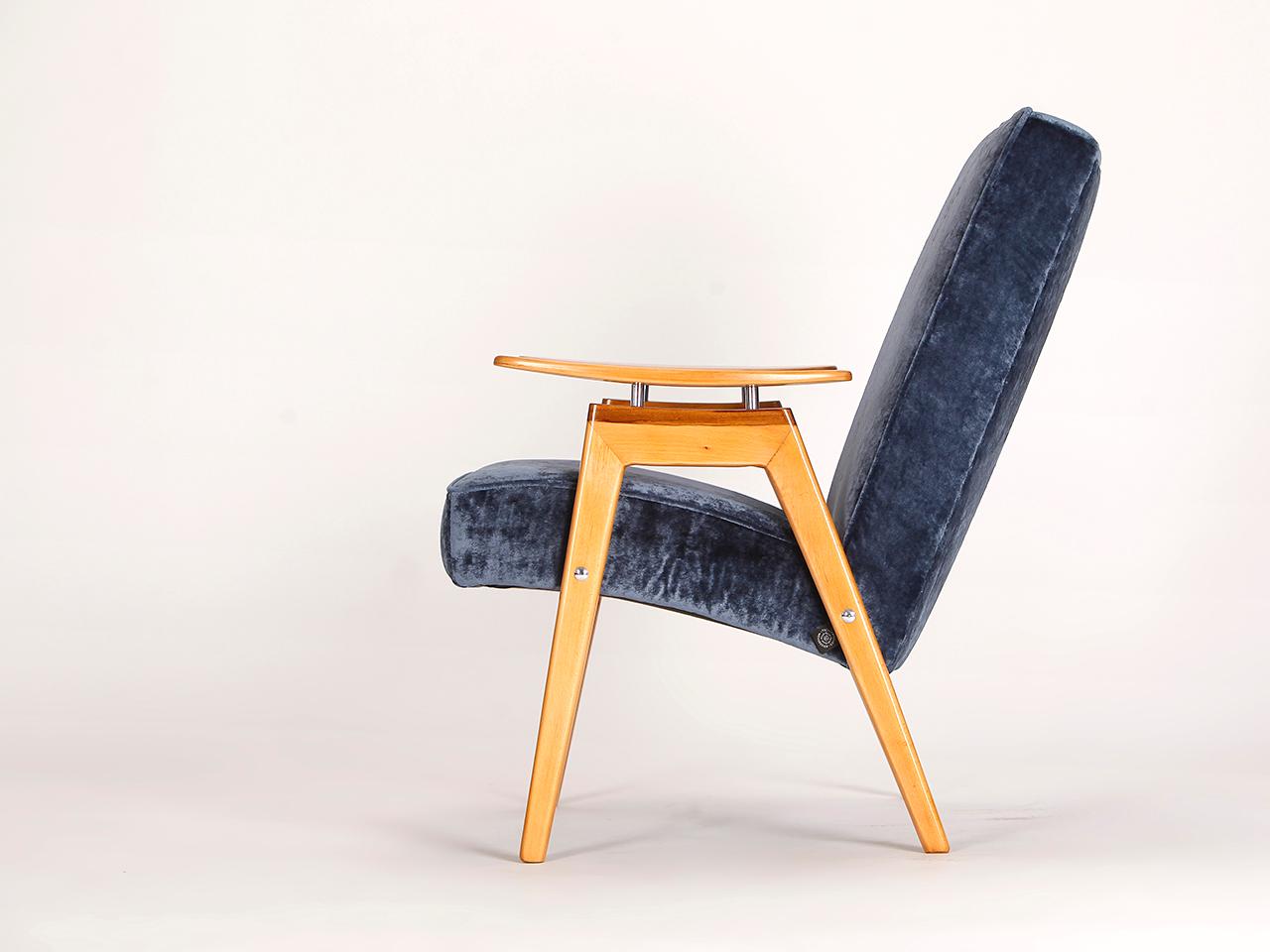 Czech Lounge Chair by Jaroslav Smidek for Jitona, 1960s For Sale