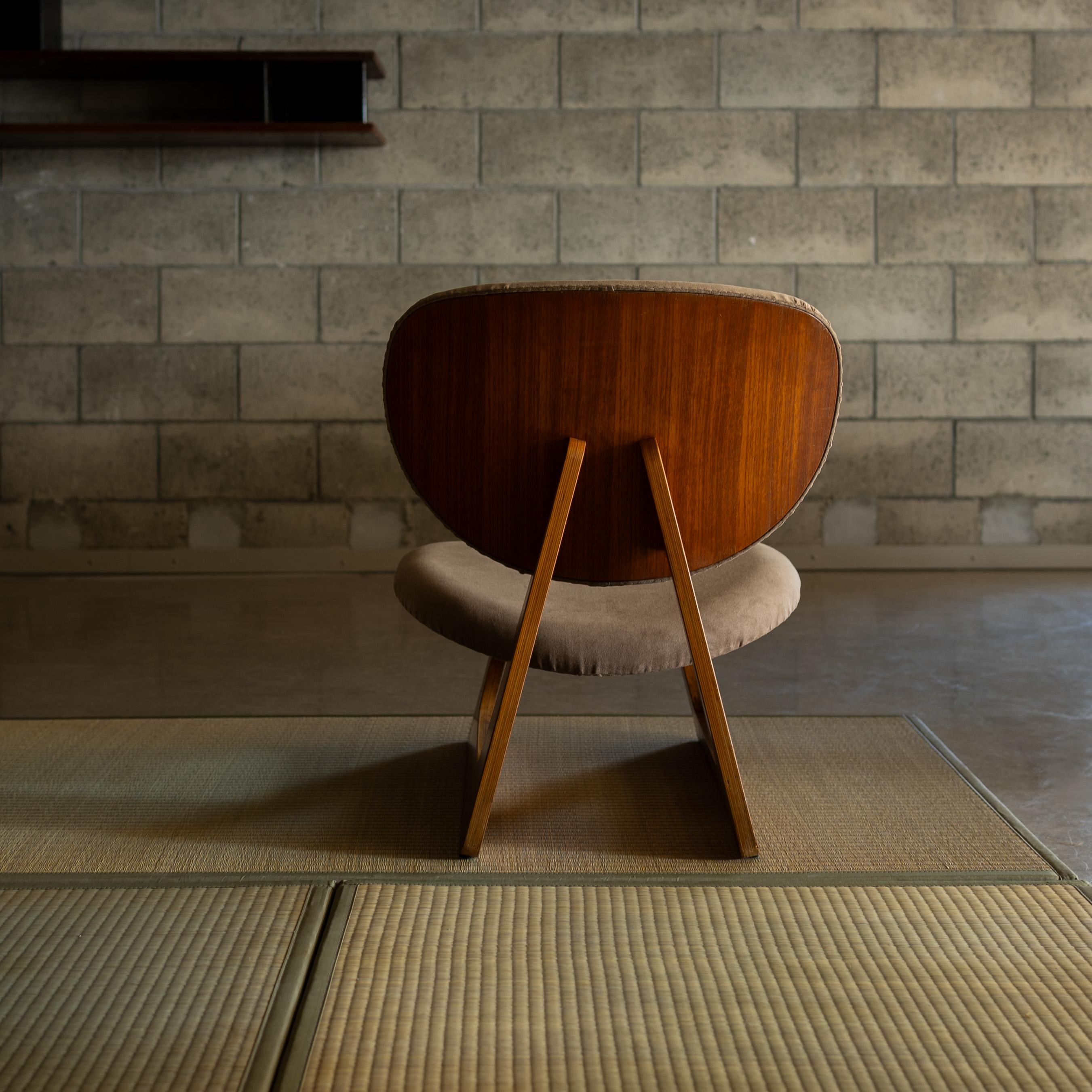 Lounge chair by Junzo Sakakura and Daisaku Cho, for Tendo, Japan 1970s In Good Condition For Sale In Tokyo, Tokyo