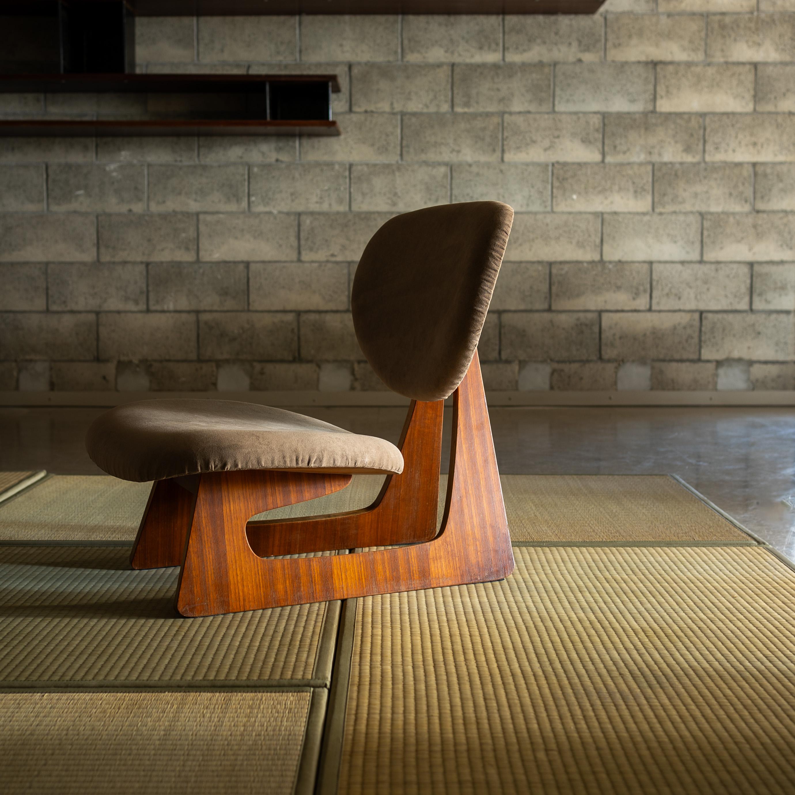 Fabric Lounge chair by Junzo Sakakura and Daisaku Cho, for Tendo, Japan 1970s For Sale