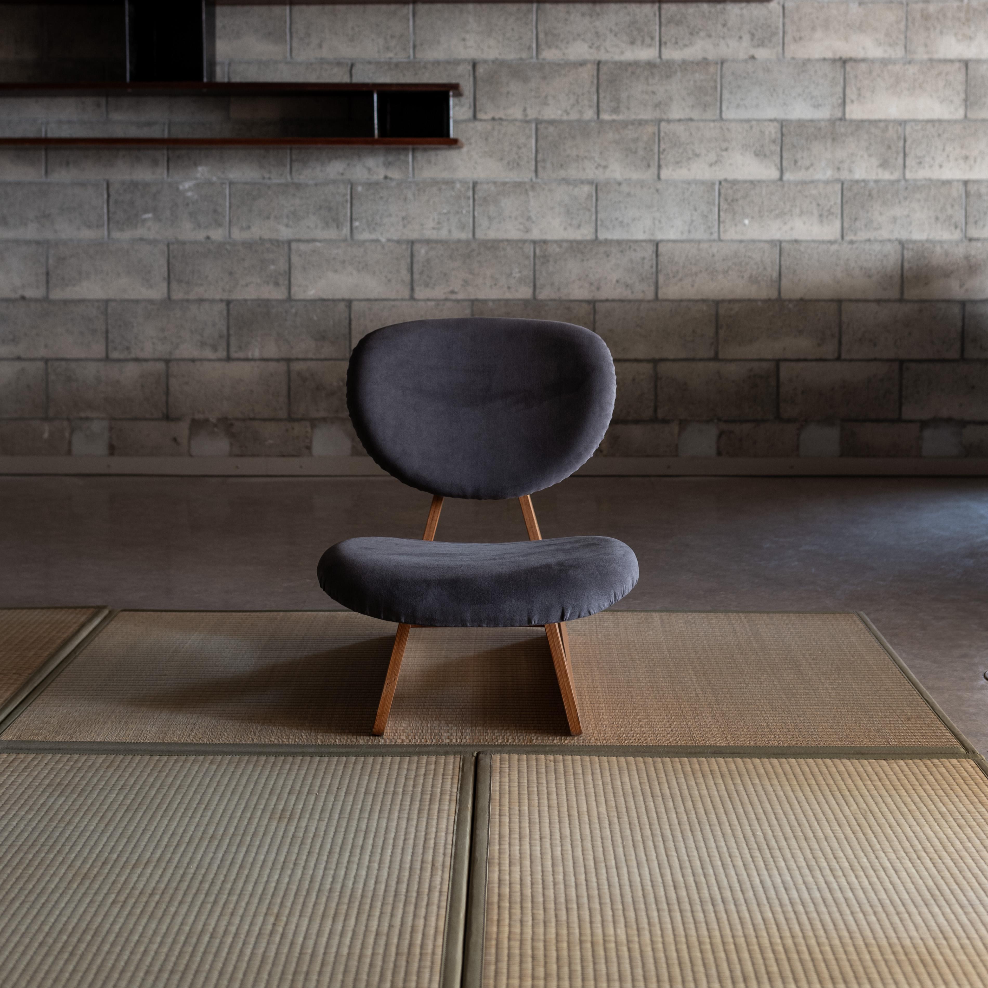 Japanese Lounge Chair, by Junzo Sakakura and  Daisaku Cho, Japan 1960s