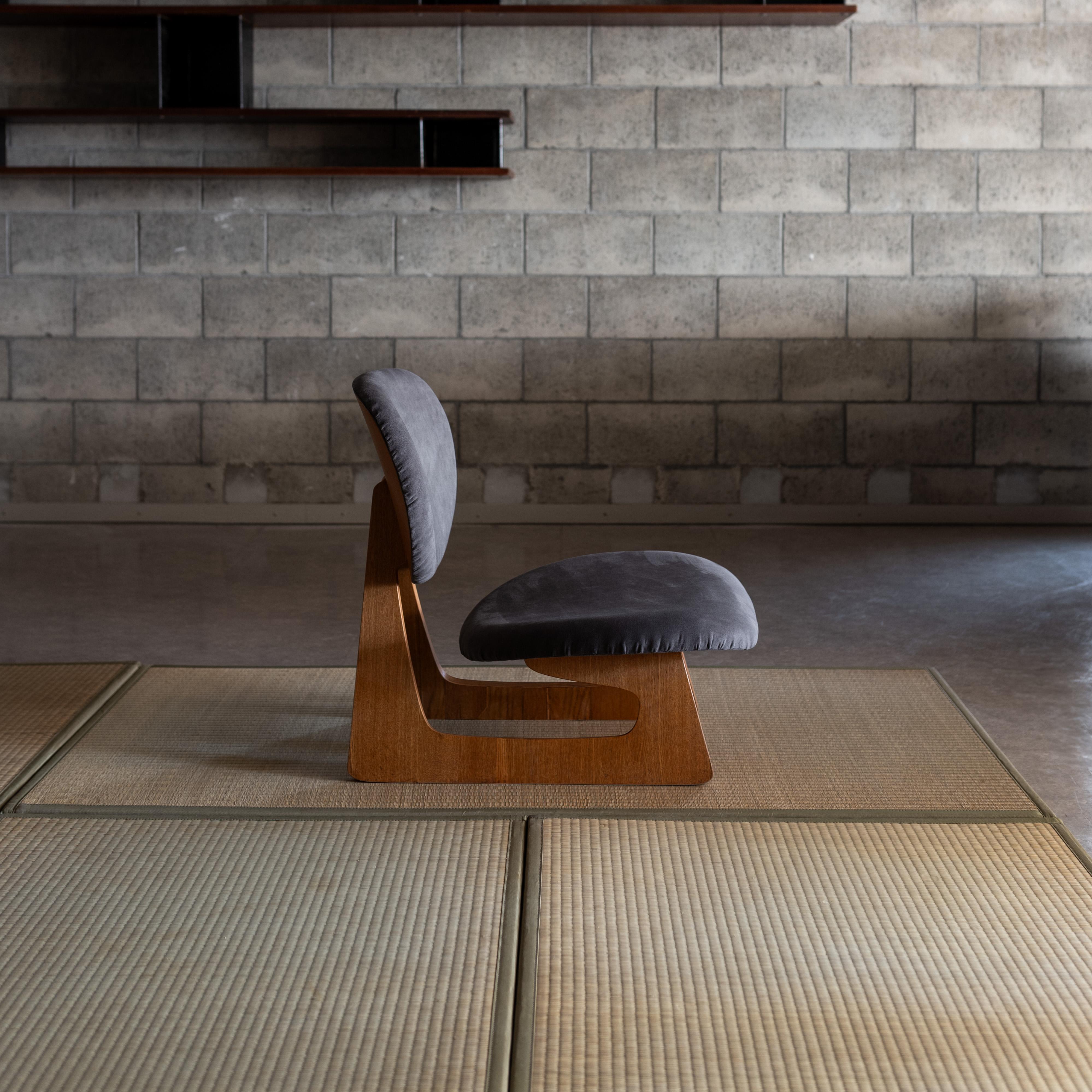 Lounge Chair, by Junzo Sakakura and  Daisaku Cho, Japan 1960s In Good Condition In Tokyo, Tokyo