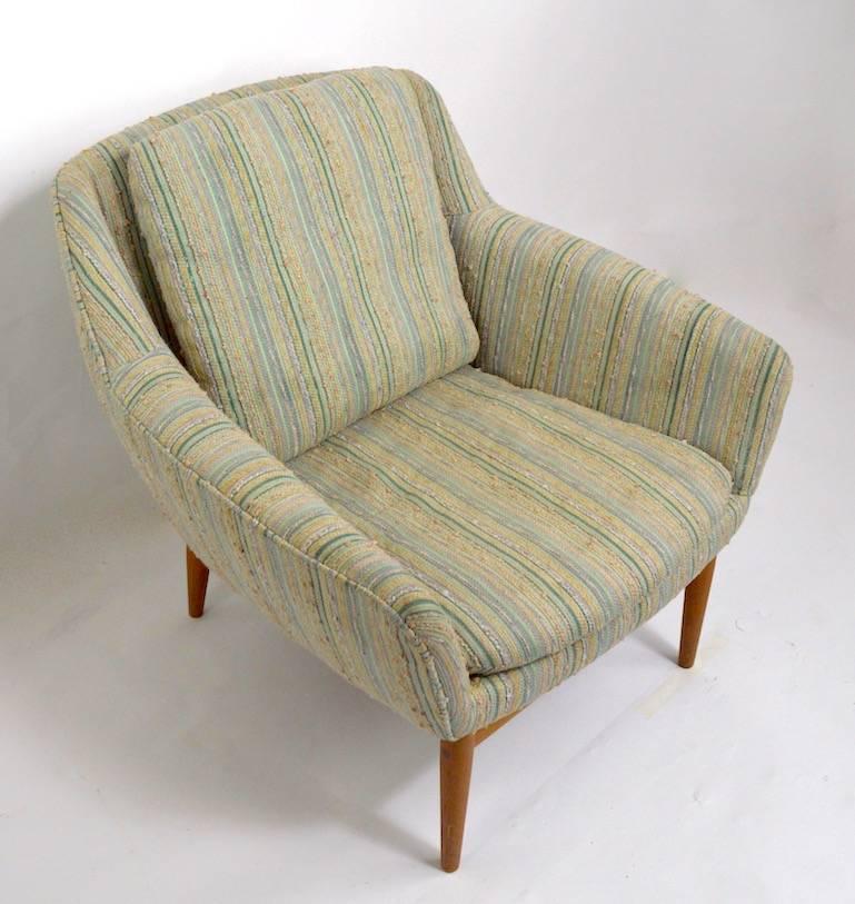 Stylish lounge chair by L.K.Jielle Norway, in original condition. This example is in clean, ready to use condition, showing only minor cosmetic wear, normal and consistent with age. Measures: Seat H 16 inches.