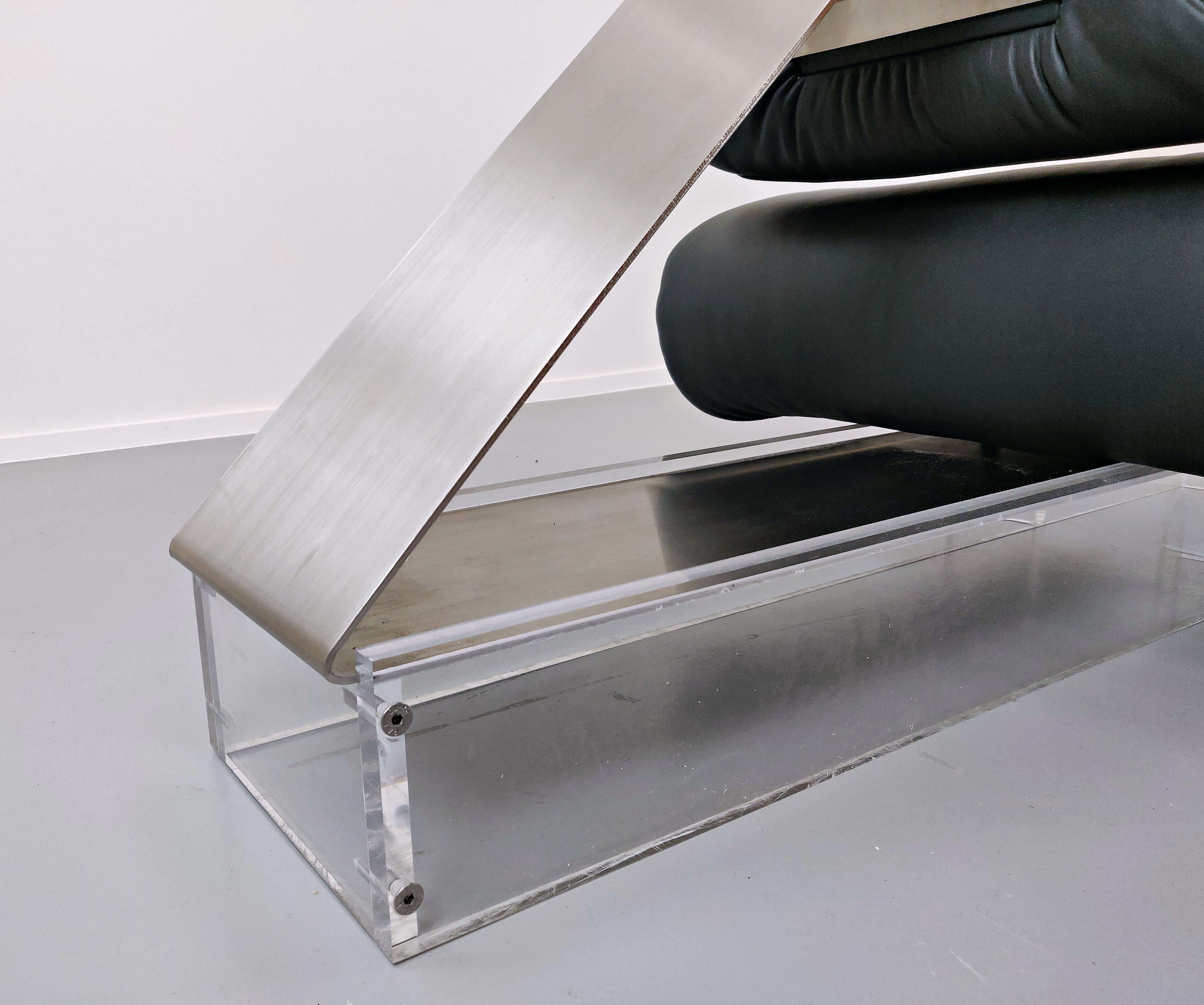 Lounge Chair by Oscar Niemeyer in Plexiglass, Steel and Black Leather 6
