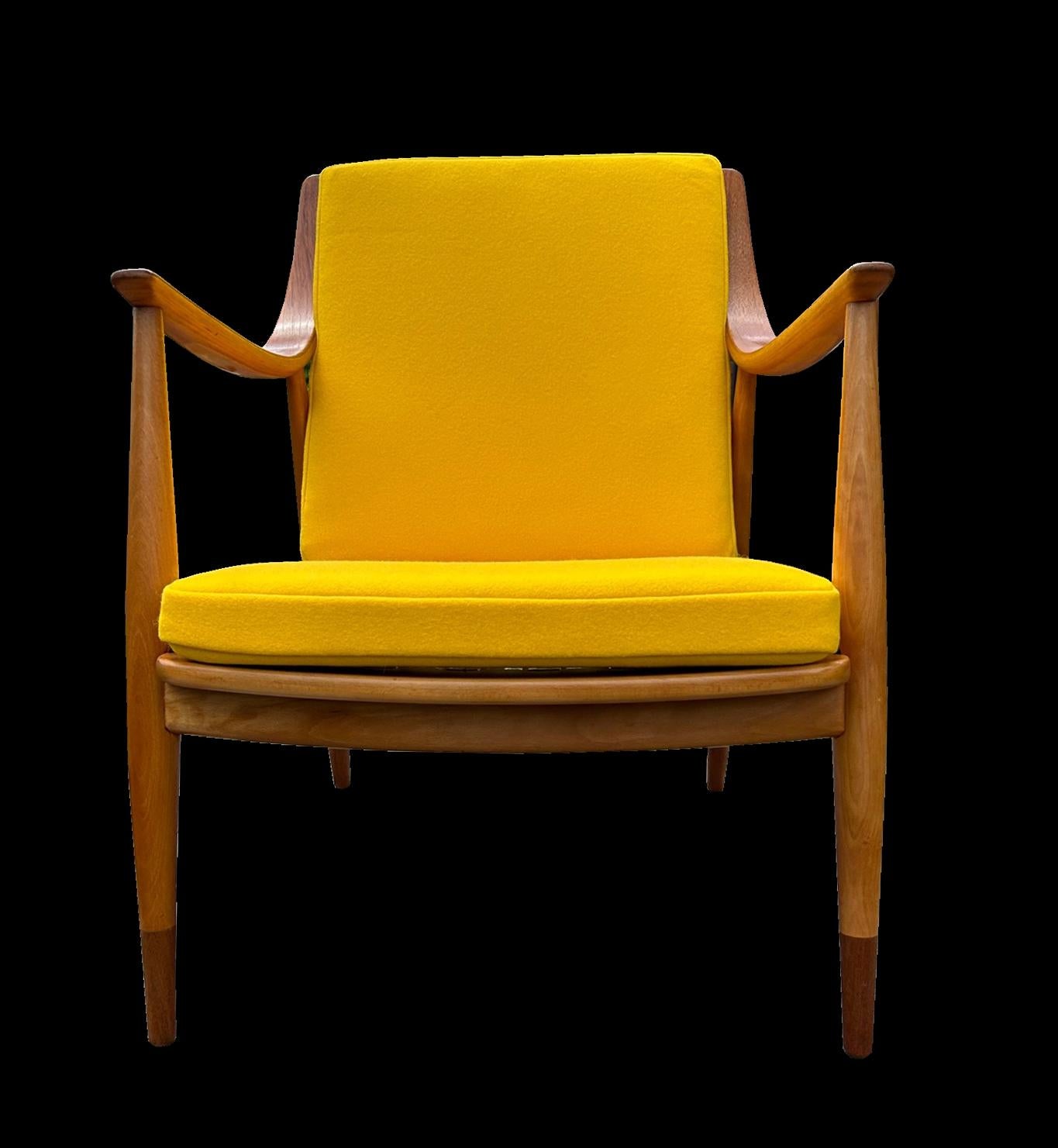 20th Century Lounge Chair by Peter Hvidt & Orla Molgaard-Nielsen for France & Daverkosen For Sale