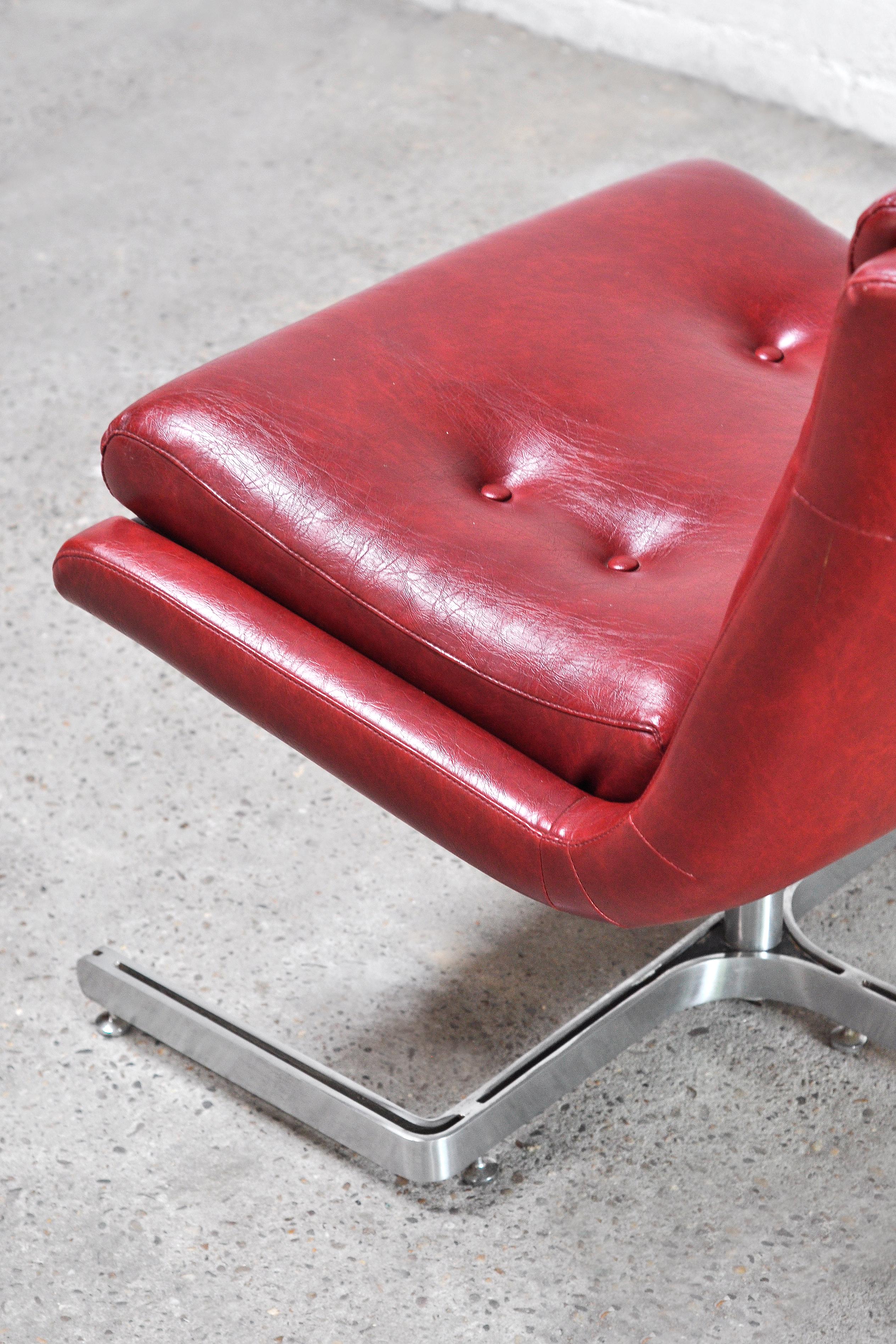 French Raphael Raffel Lounge Chair in Red Leather & Stainless Steel, 1970s 4