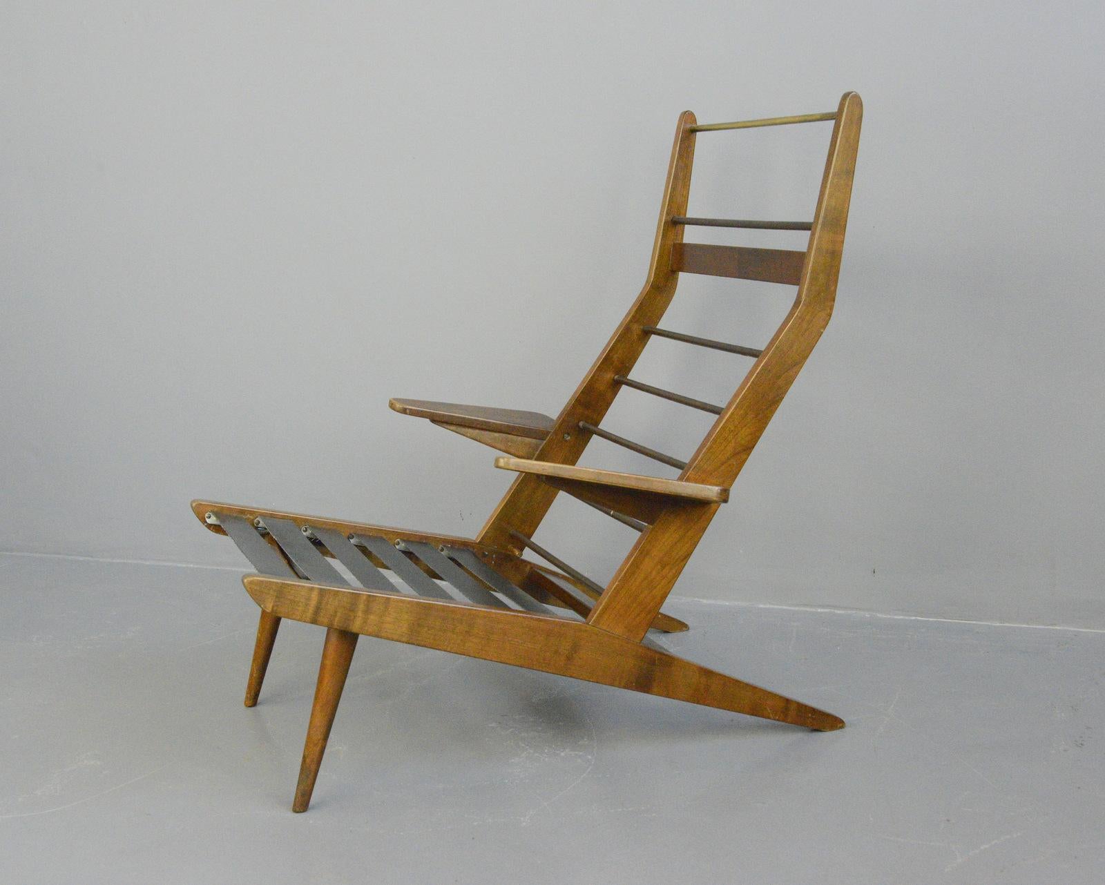 Lounge chair by Rob Parry for Gelderland, circa 1950s

 Sprung seat and back rest
- New upholstery
- Designed by Rob Parry
- Produced by Gelderland
- Dutch ~ 1950s
- Measures: 80cm wide x 90cm deep x 99cm tall
- 36cm seat height

Condition