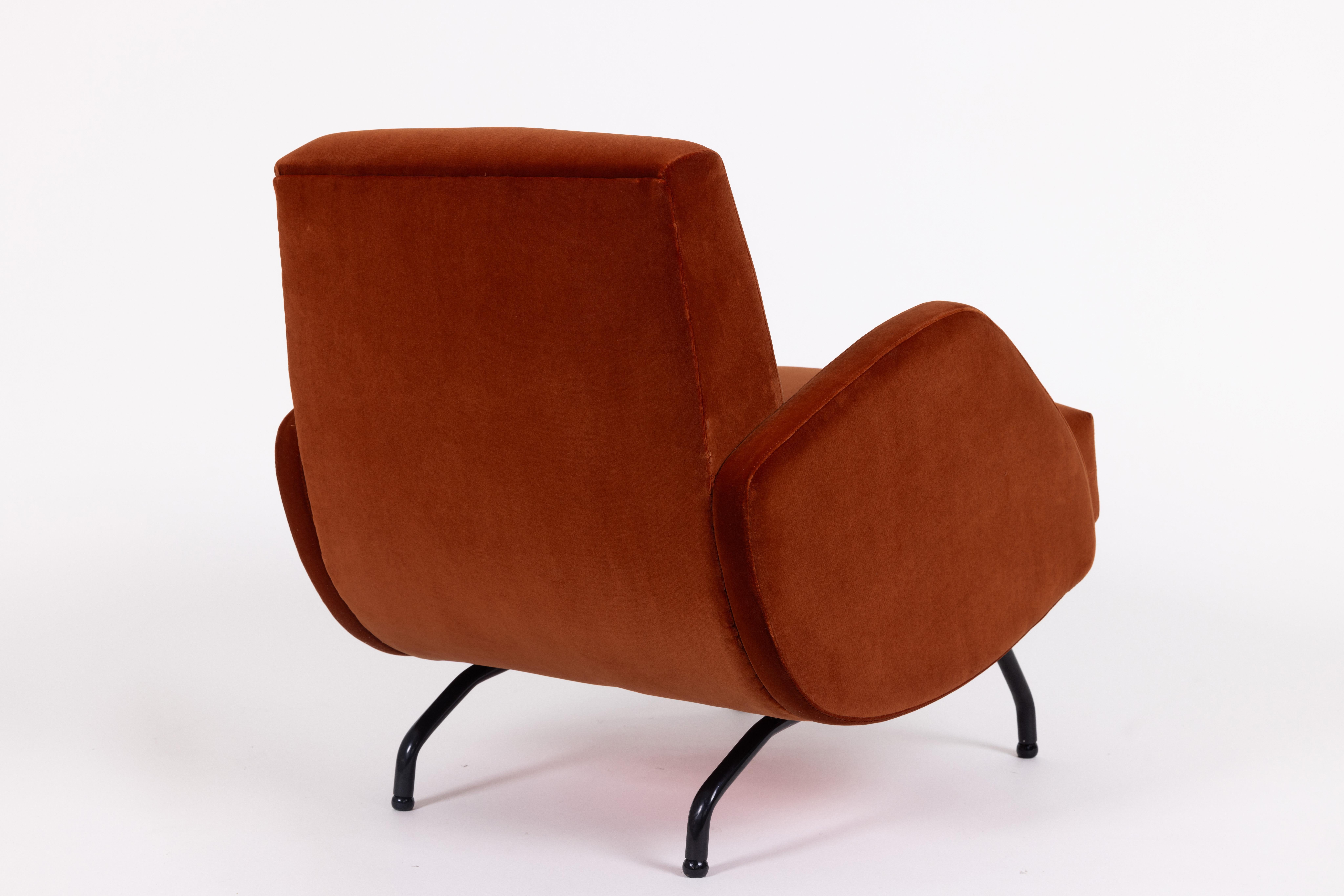 Polish Lounge Chair by Różański, Poland 1950s, Reupholstered in Holly Hunt Velvet For Sale