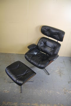 Lounge Chair by Selig in the Style of the Eames 670
