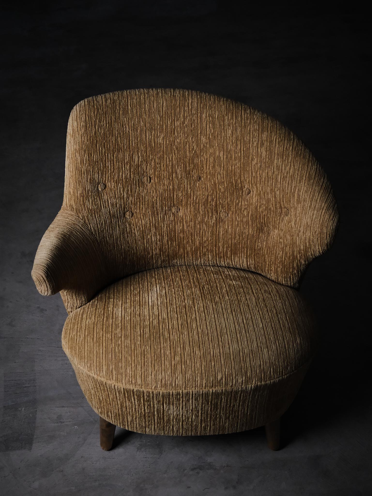 20ième siècle Chaise longue d'un designer inconnu, Suède, c.C. années 1950 en vente