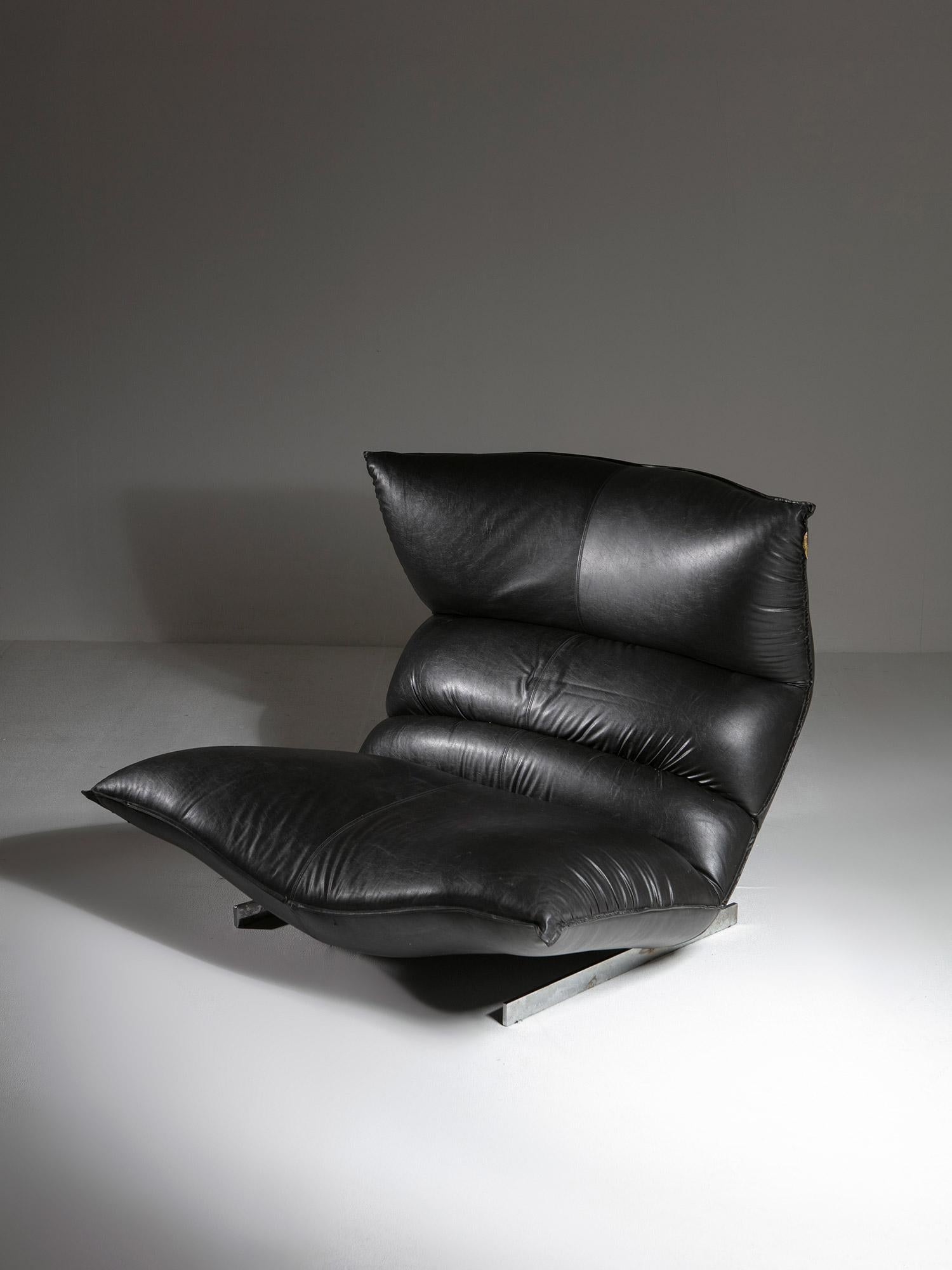 Modern Leather Lounge Chair 