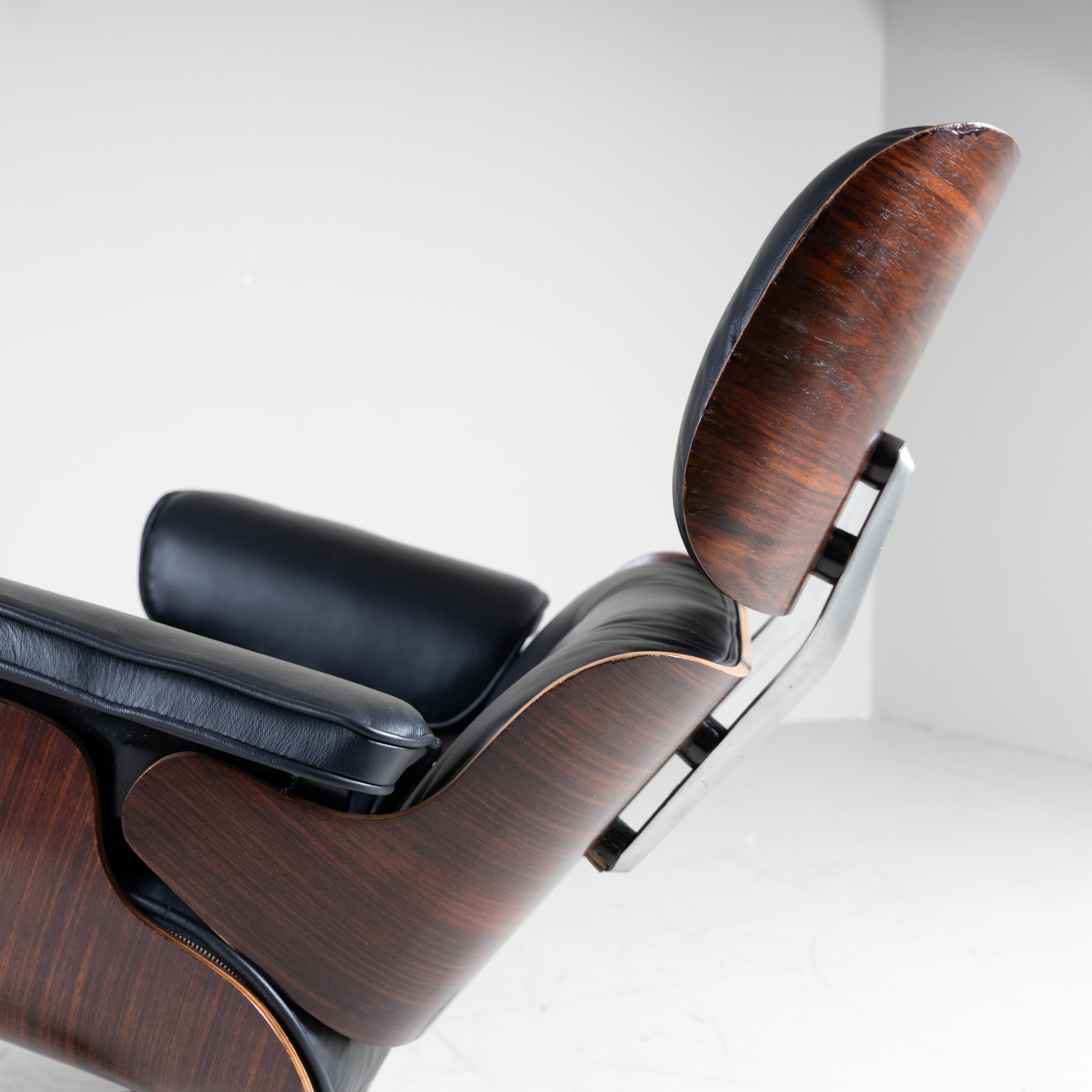 Cuir Chaise longue, Charles et Ray Eames, 1956 en vente