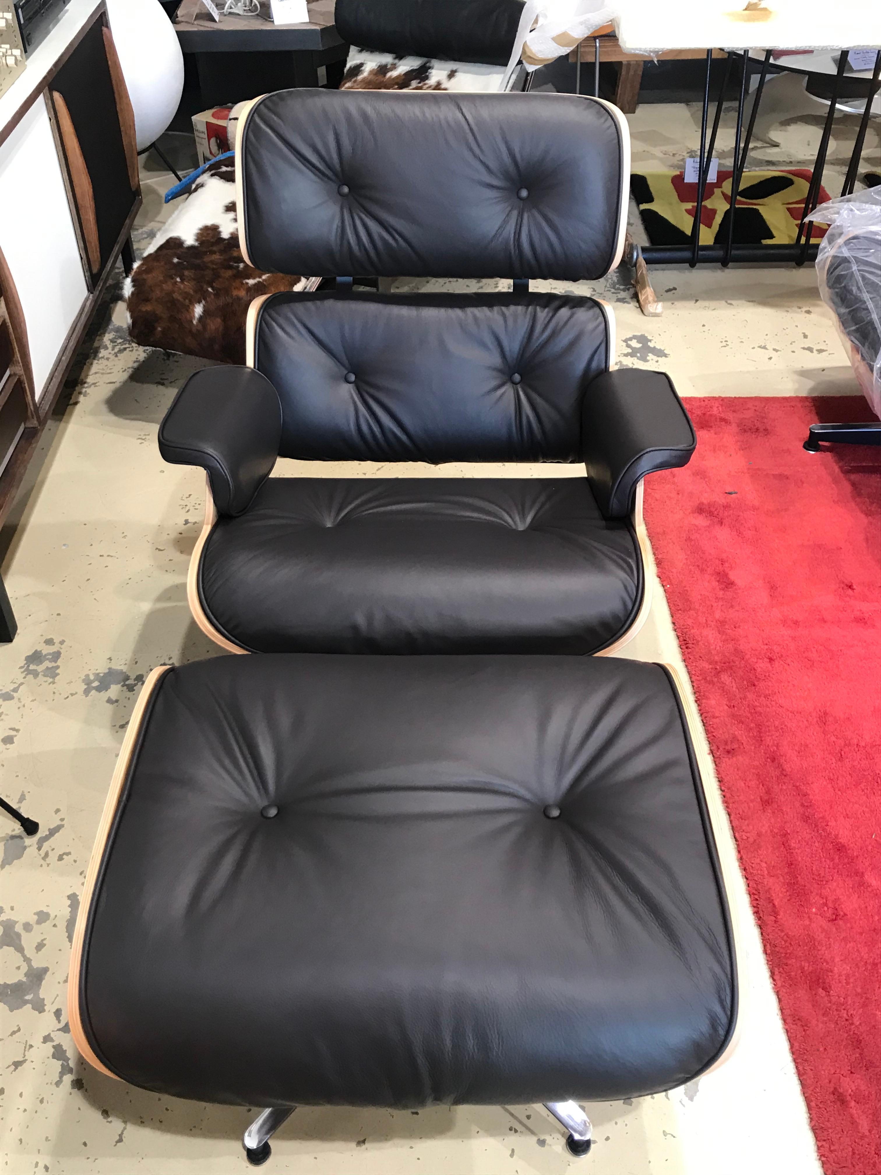 wicker ottoman