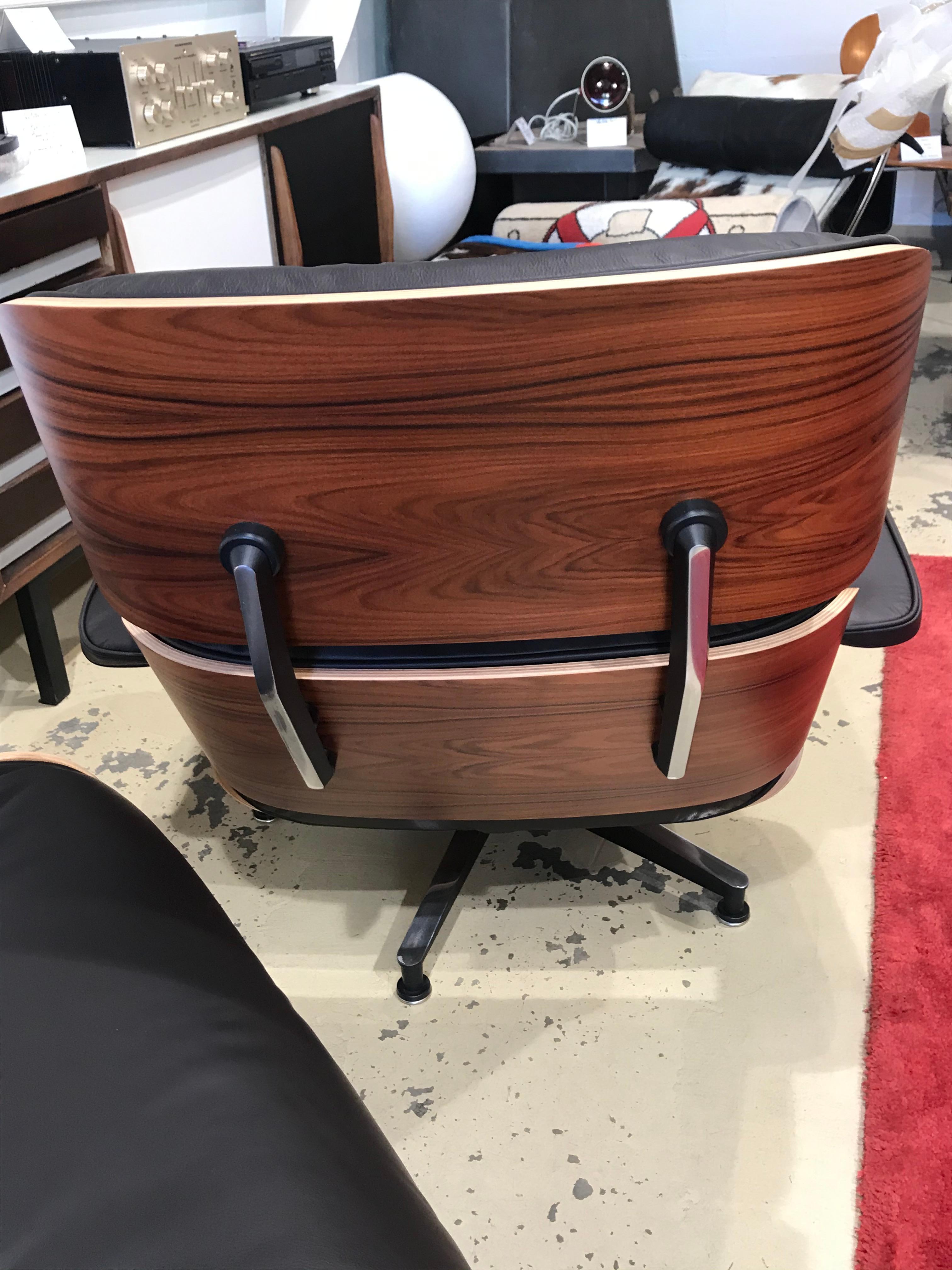 American Lounge Chair Charles Eames and Ottoman, 2015