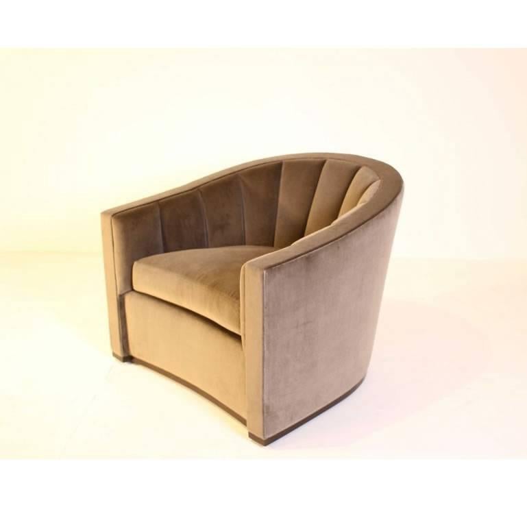 This new made to order lounge chair is the epitome of comfort. Many chairs may look the same, but the sit, is what sets our chairs apart.
Loose seat cushion boxed with double top-stitch. Crescent channeled back. Wood apron in standard finishes.
