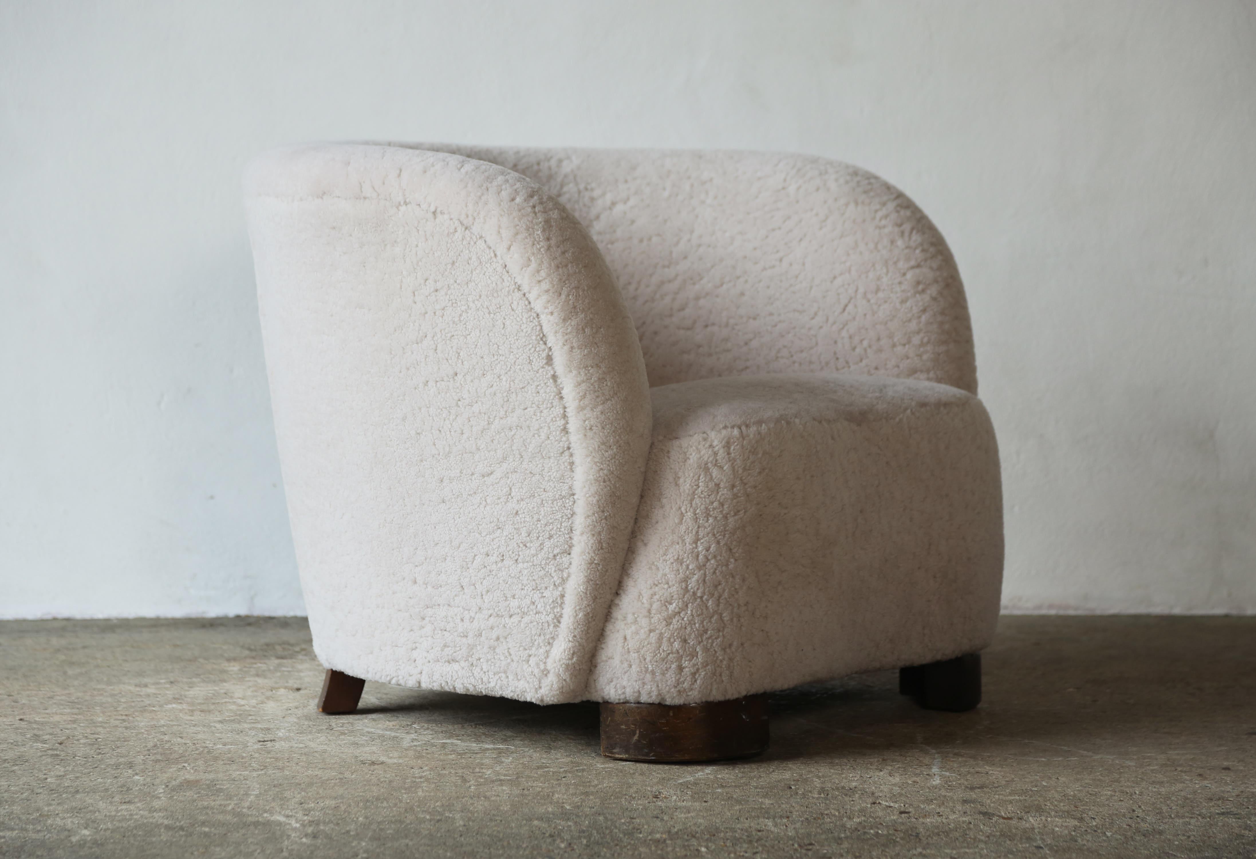 Lounge Chair, Denmark, 1940s, Newly Upholstered in Sheepskin For Sale 7