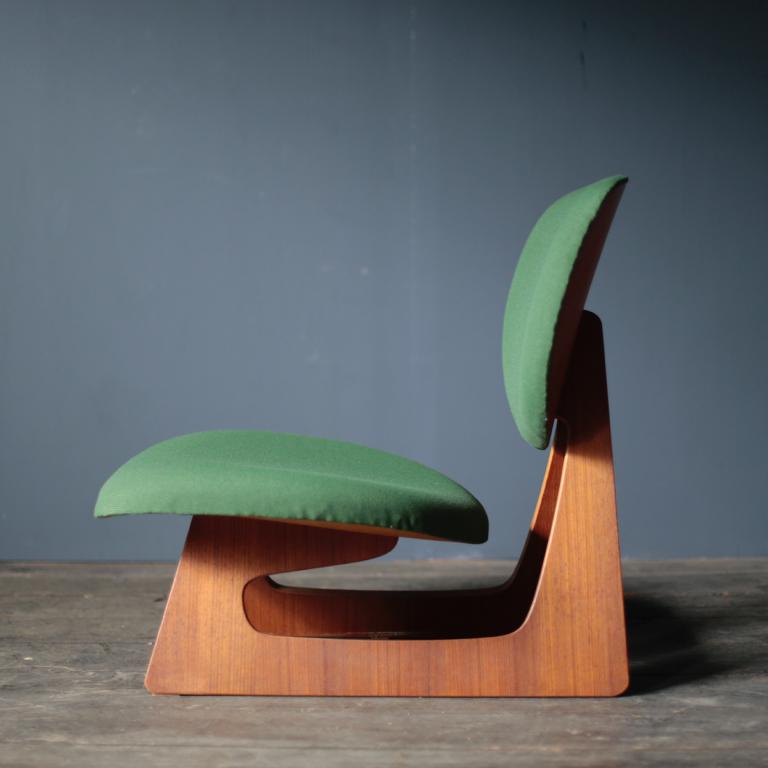 Mid-Century Modern Lounge Chair Designed by Junzo Sakakura Manufactured by Tendo Mokko, 1970s