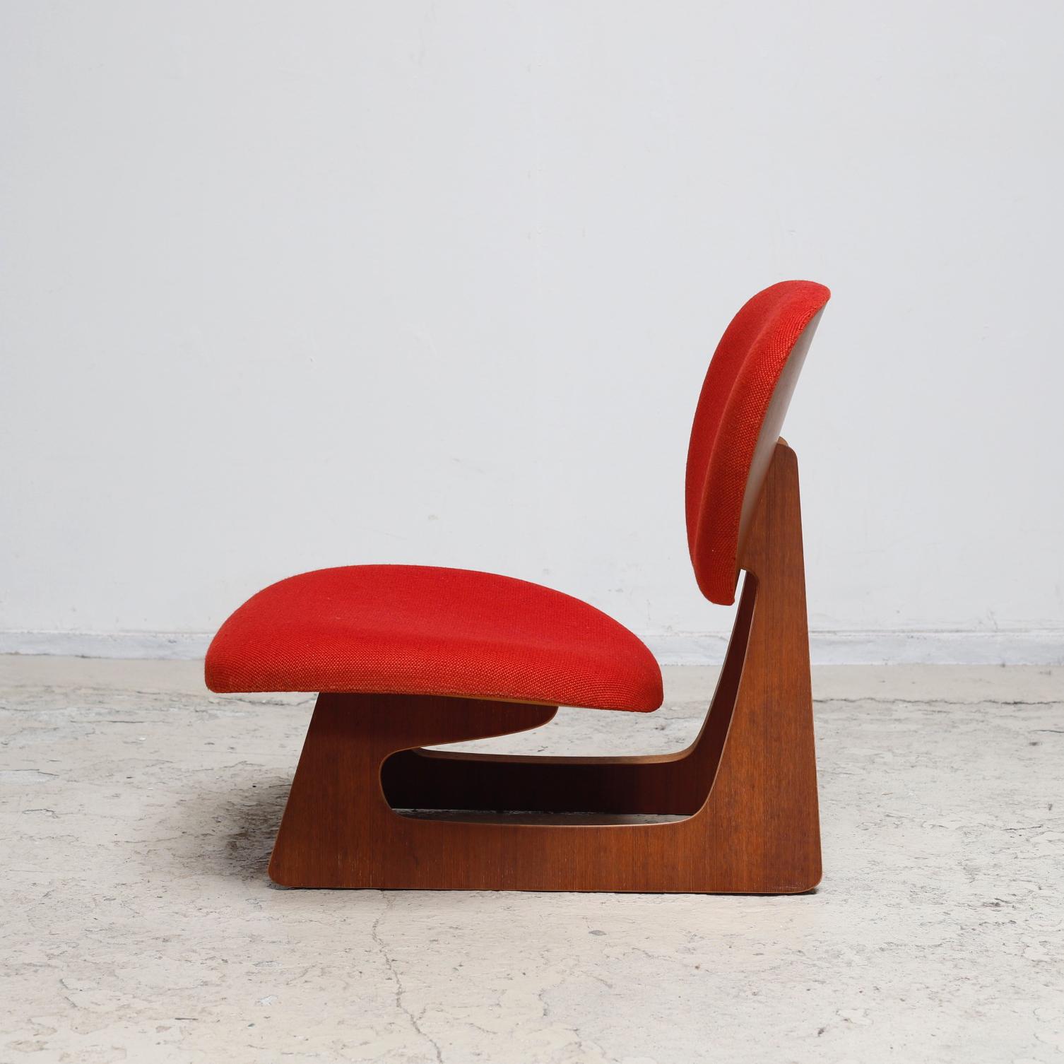 tendo chair