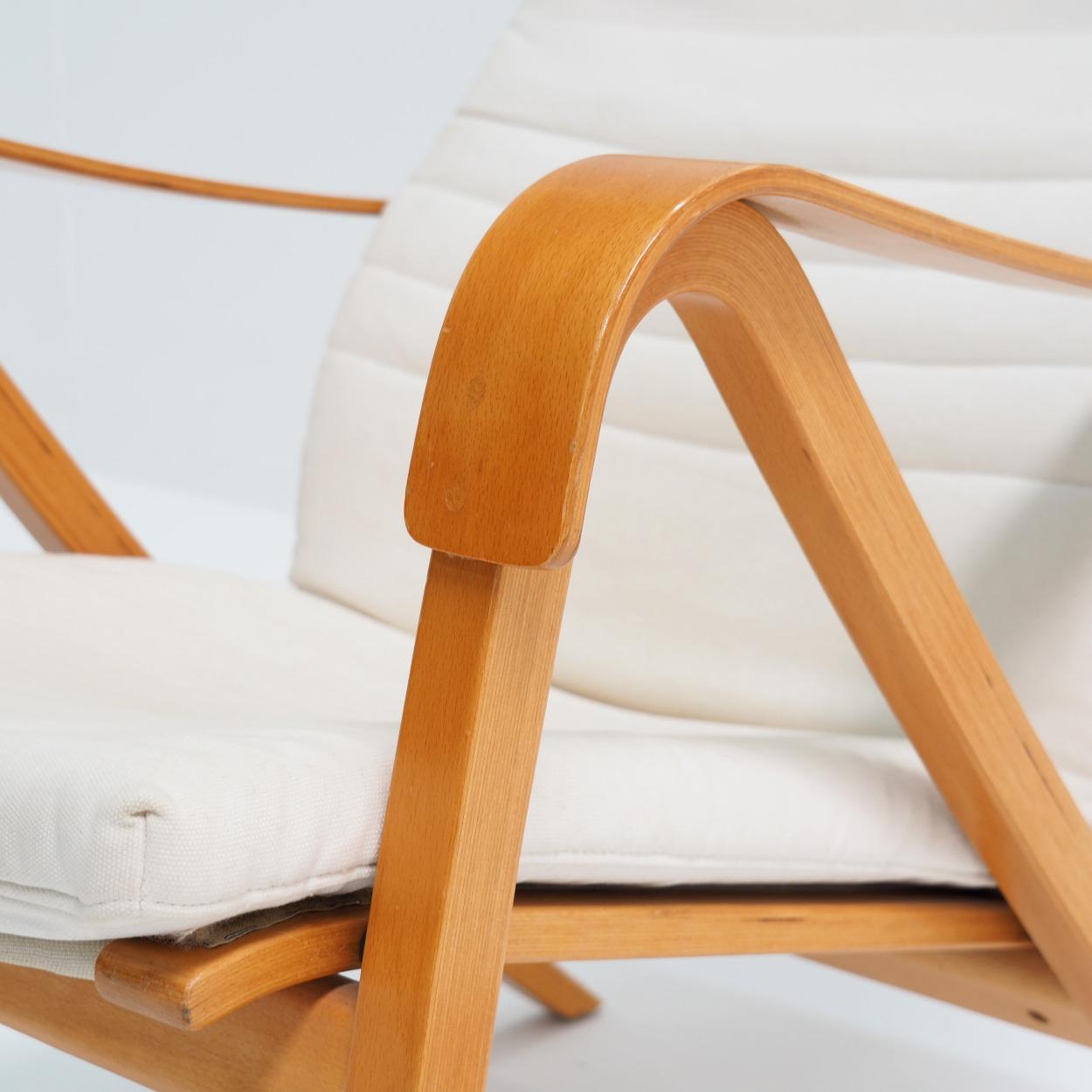 Lounge Chair designed by the Finnish Designer Simo Heikillä In Good Condition For Sale In Beerse, VAN