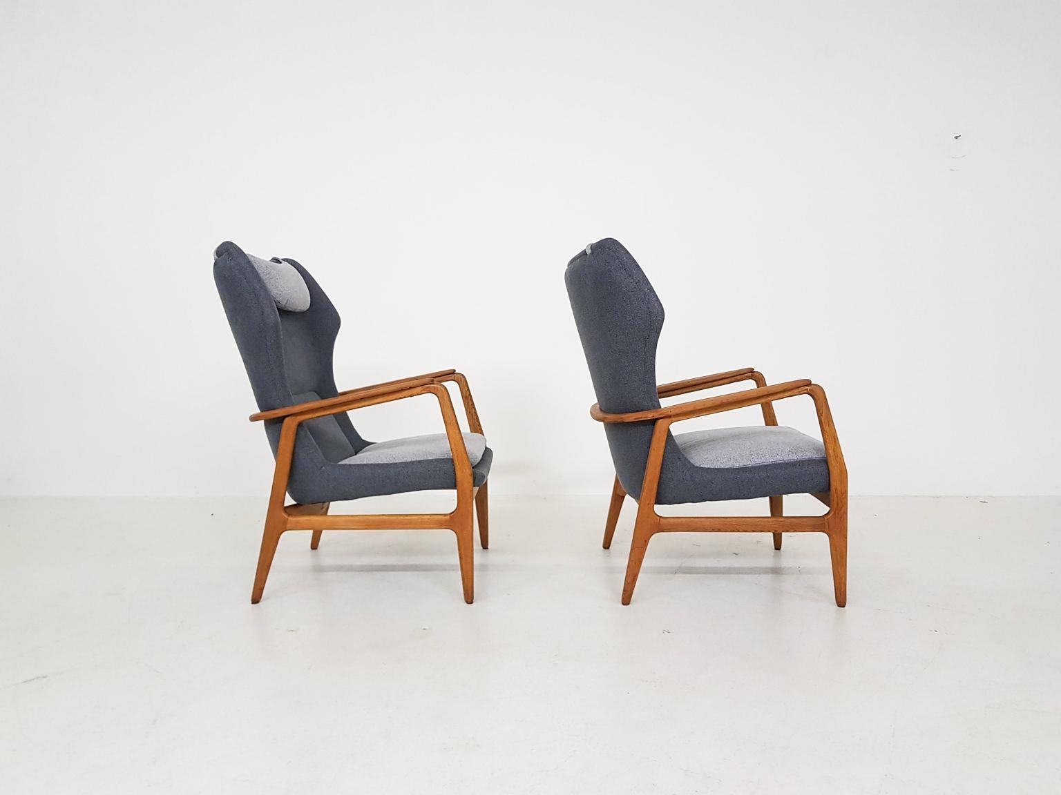 Mid-Century Modern Lounge Chair 