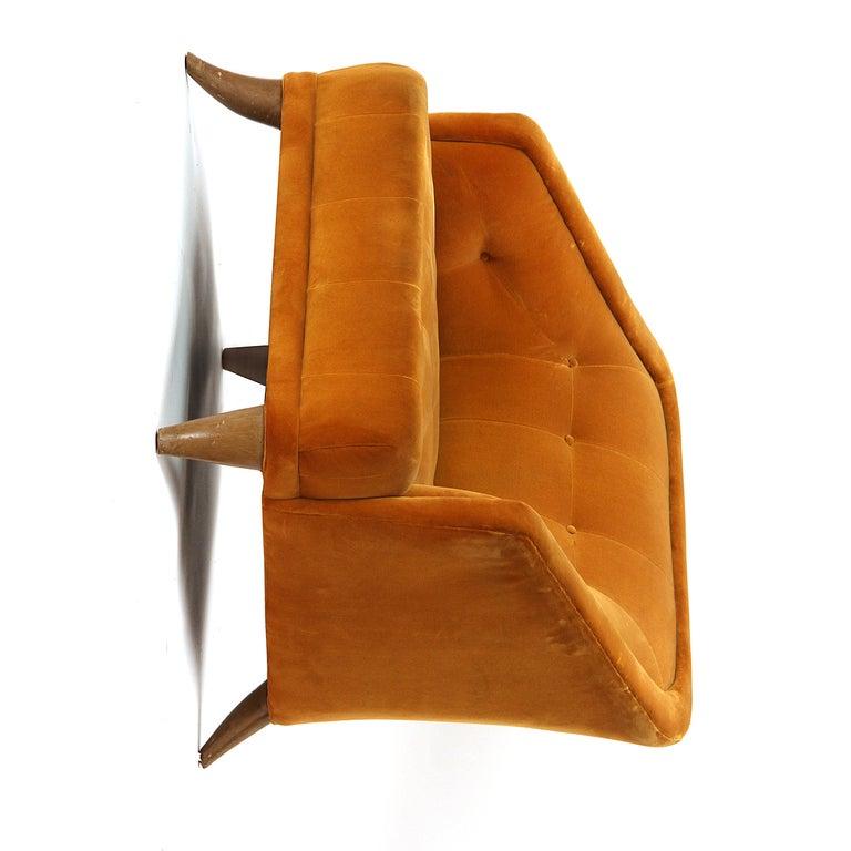 Mid-Century Modern Lounge Chair For Sale