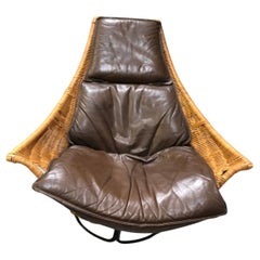 Retro Swivel Lounge Chair 