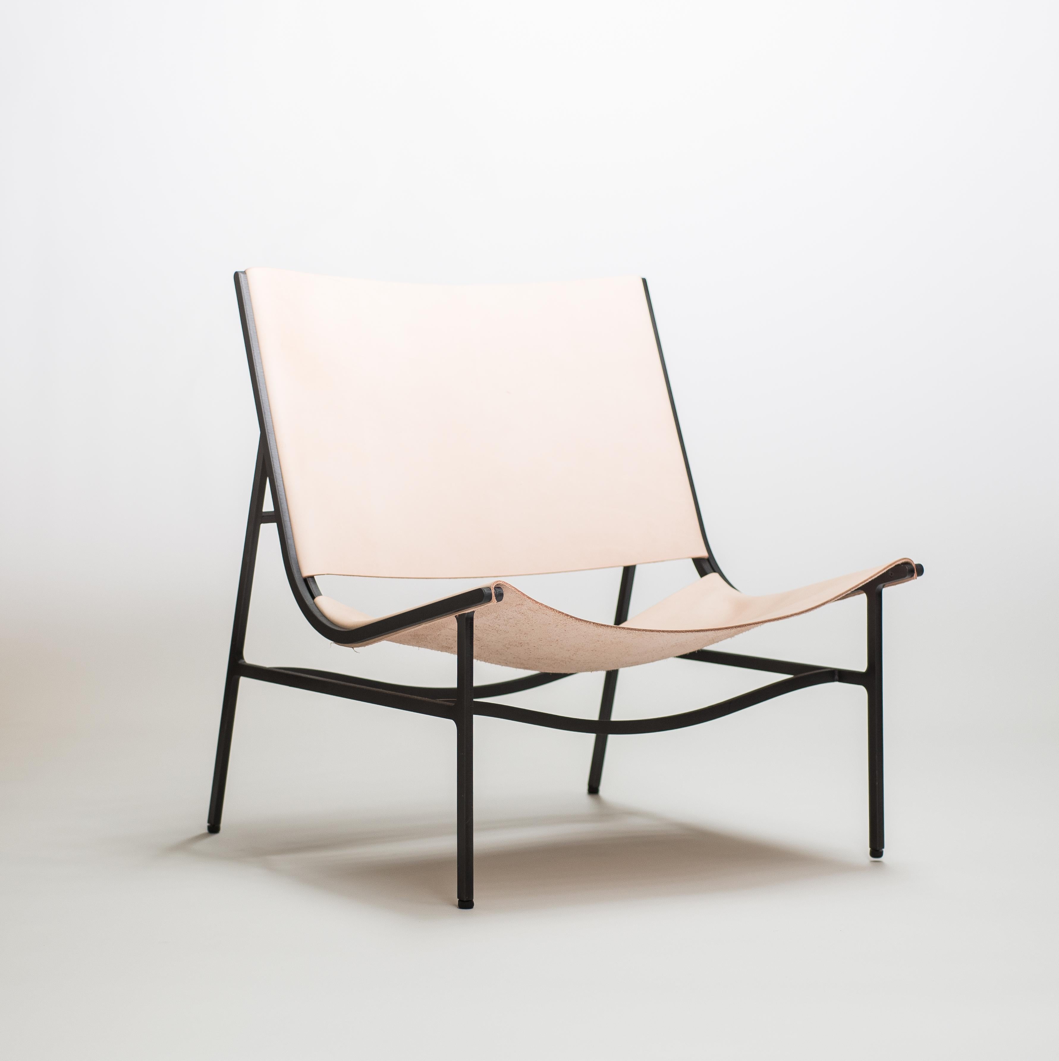 Drawing on the elegant lasercut profile lines, the lounge chair has been vigorously prototyped in search for the most comfortable seat angle to lounge and rest in. Initially placed inside Auburn’s lounge area, the lounge chair GH has been added into