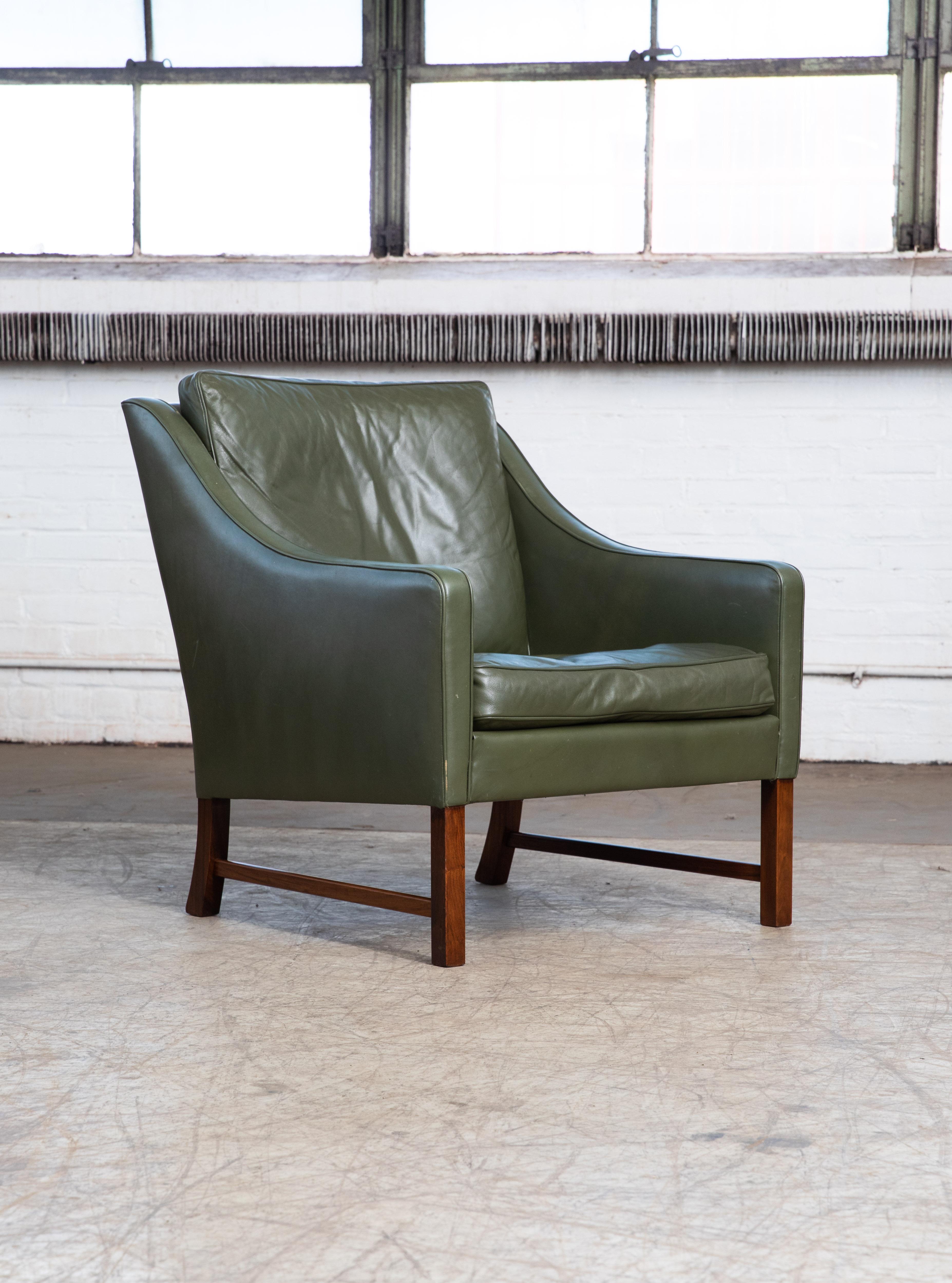 Norwegian Lounge Chair Green Leather and Rosewood Attributed to Fredrik Kayser, Norway For Sale