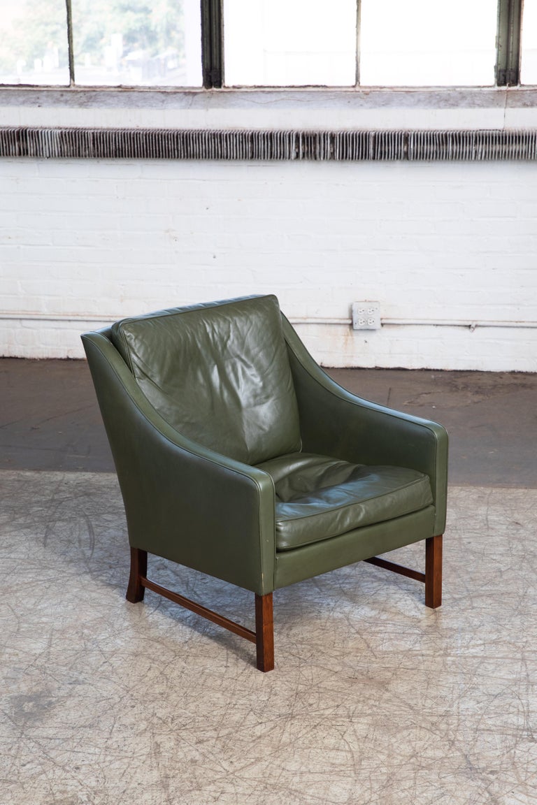 Lounge Chair Green Leather and Rosewood Attributed to Fredrik Kayser, Norway For Sale 1