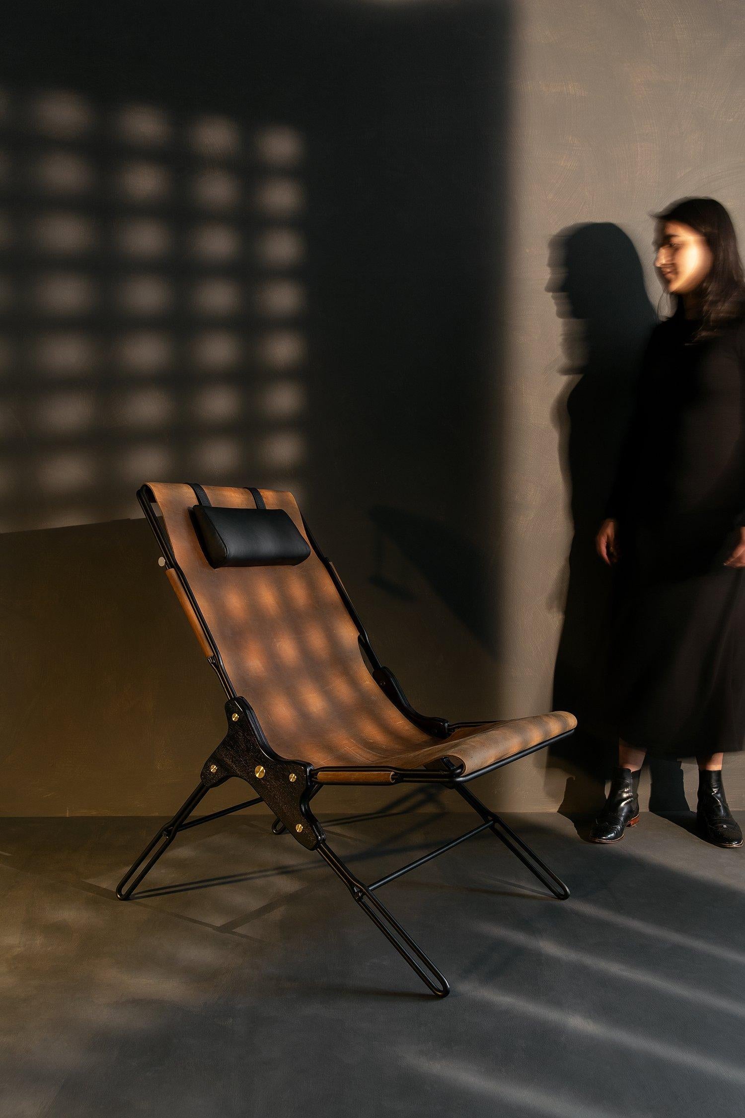 Perfidia_01 Lounge Chair Brown von ANDEAN, REP von Tuleste Factory (21. Jahrhundert und zeitgenössisch) im Angebot
