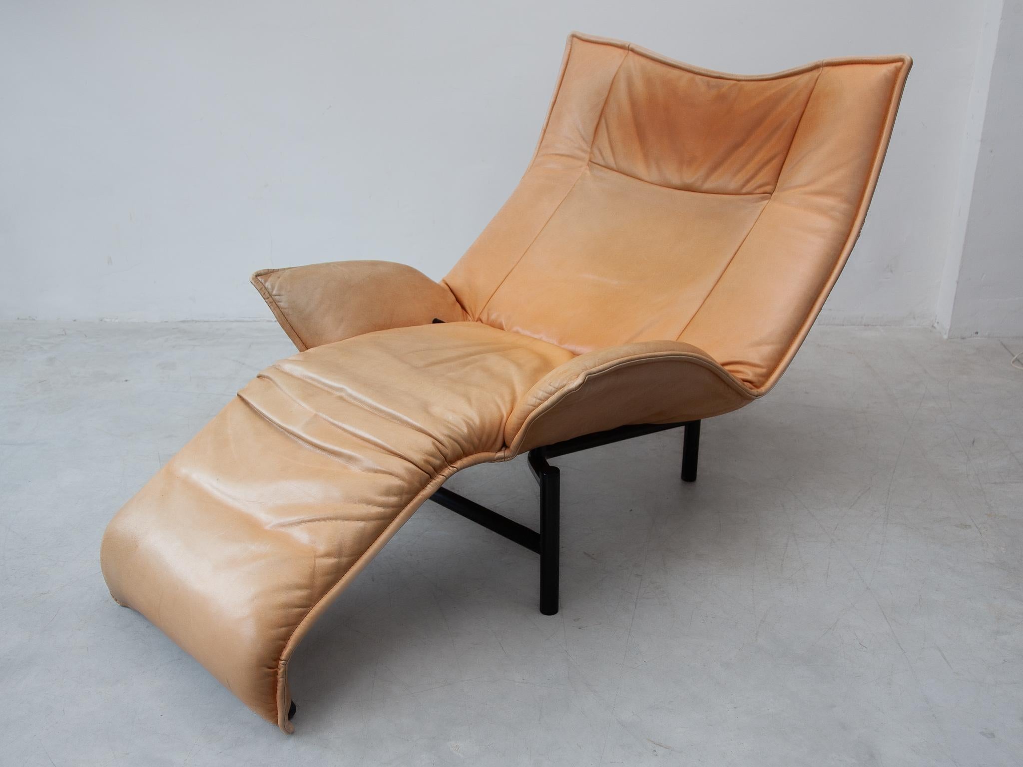 Lounge Chair in Camel Leather design by Vico Magistretti for Cassina, 1980 4