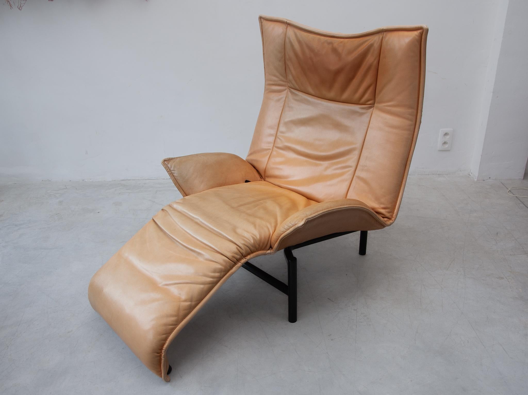 Lounge Chair in Camel Leather design by Vico Magistretti for Cassina, 1980 6