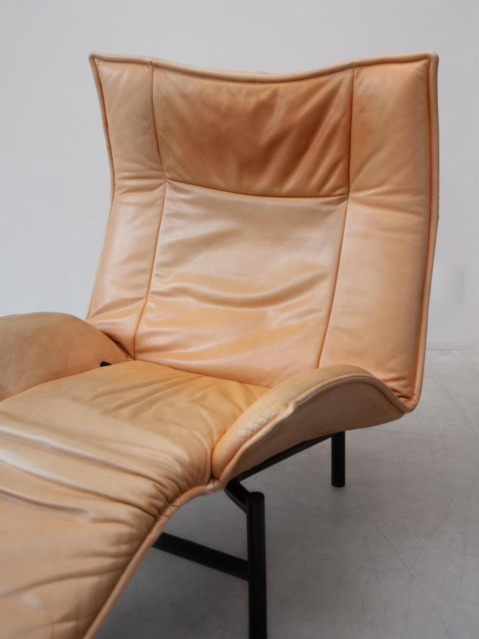 Hand-Crafted Lounge Chair in Camel Leather design by Vico Magistretti for Cassina, 1980