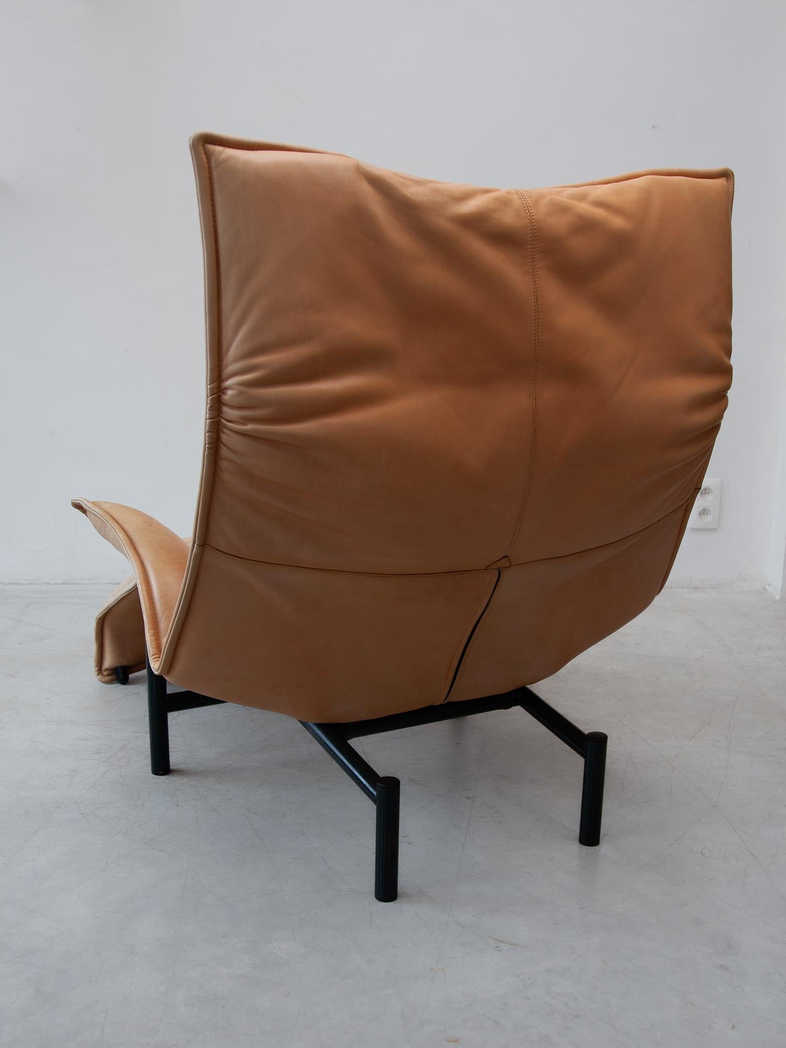 Metal Lounge Chair in Camel Leather design by Vico Magistretti for Cassina, 1980