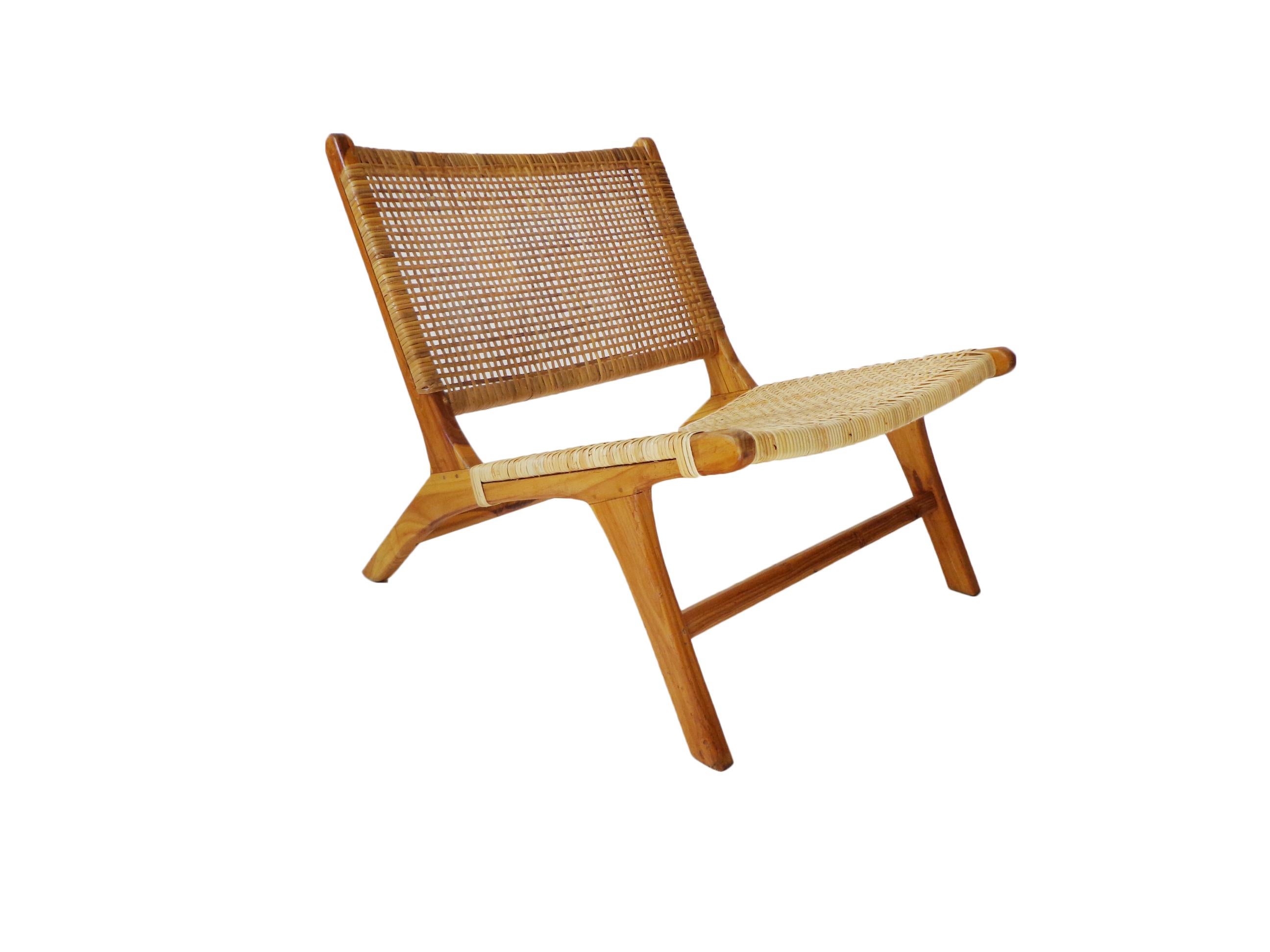 Inconnu Chaise longue en  Canne et bois massif, style brésilien et mi-siècle moderne en vente