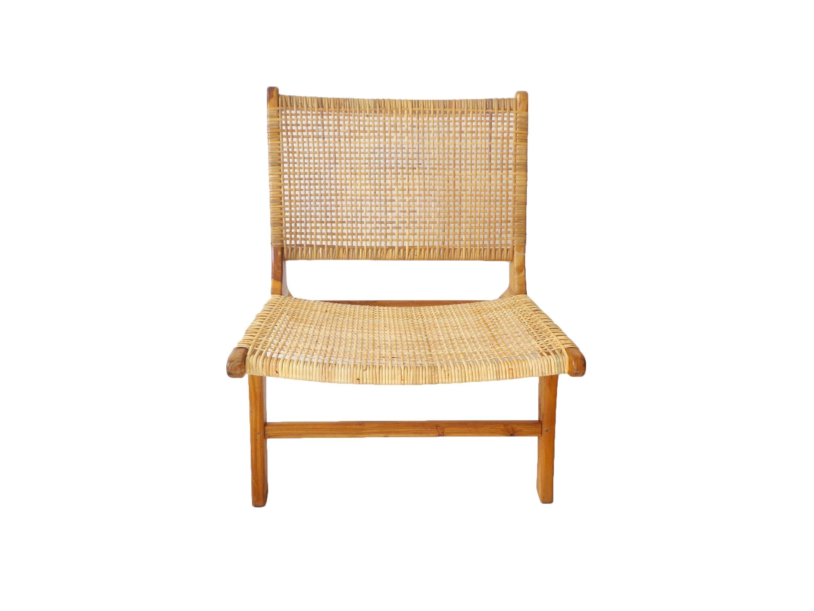 Contemporary Lounge Chair in Cane and Solid Wood, Brazilian & Midcentury Style, Modern For Sale