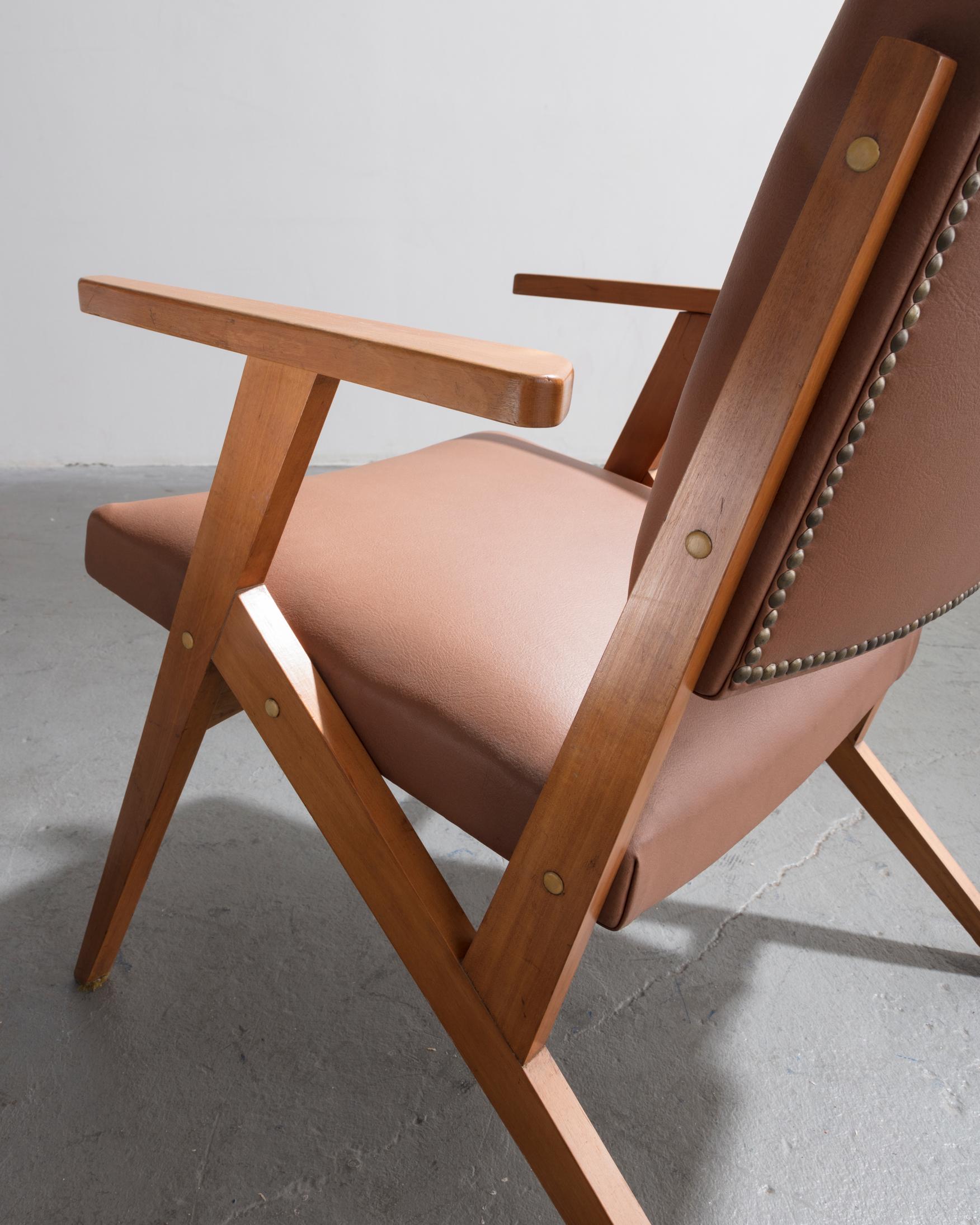 Mid-20th Century Lounge Chair in Caviona Wood and Tan Leather by José Zanine Caldas, 1960s For Sale