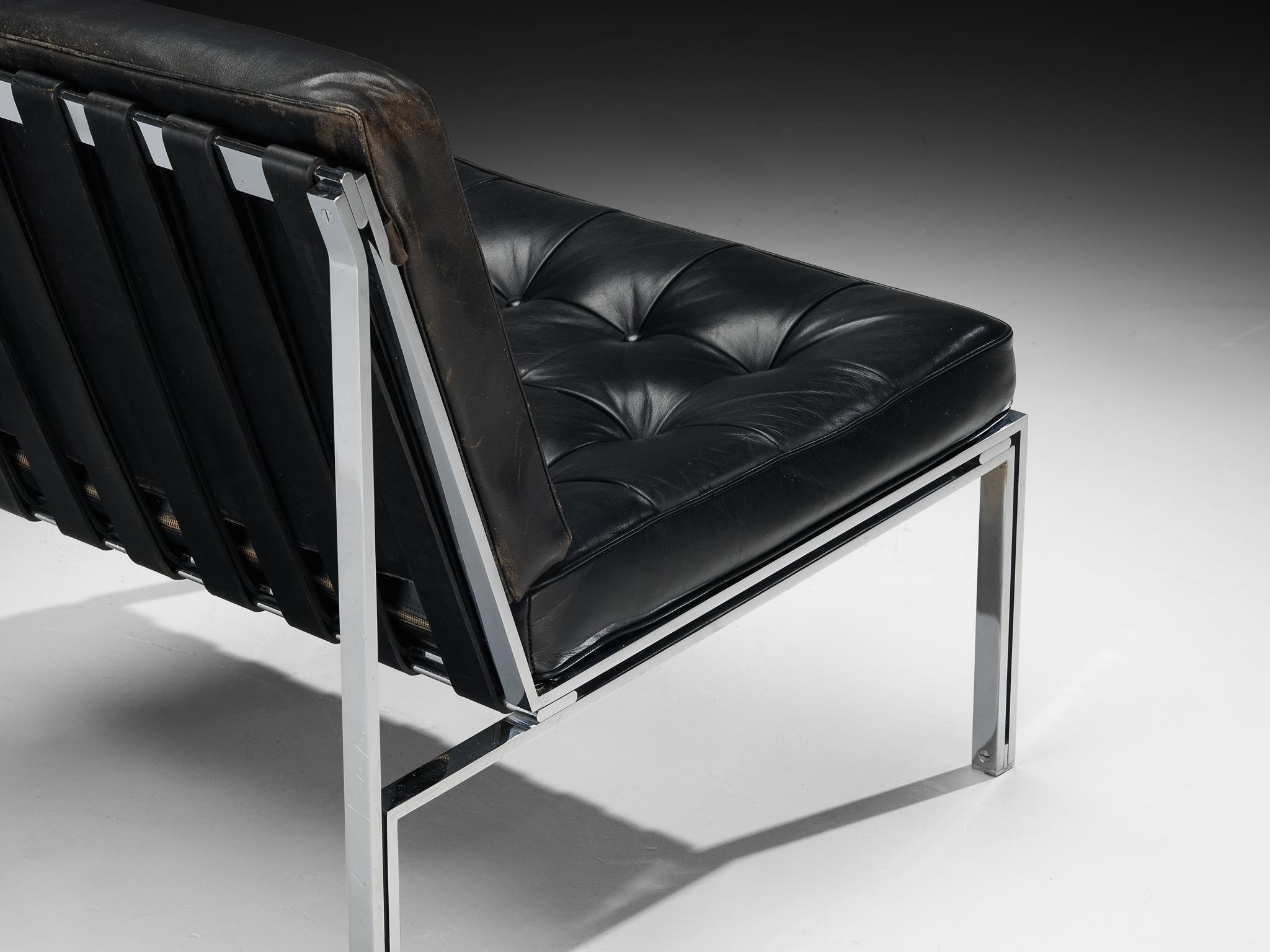 Mid-Century moderno Sedia da salotto in metallo cromato e pelle in vendita