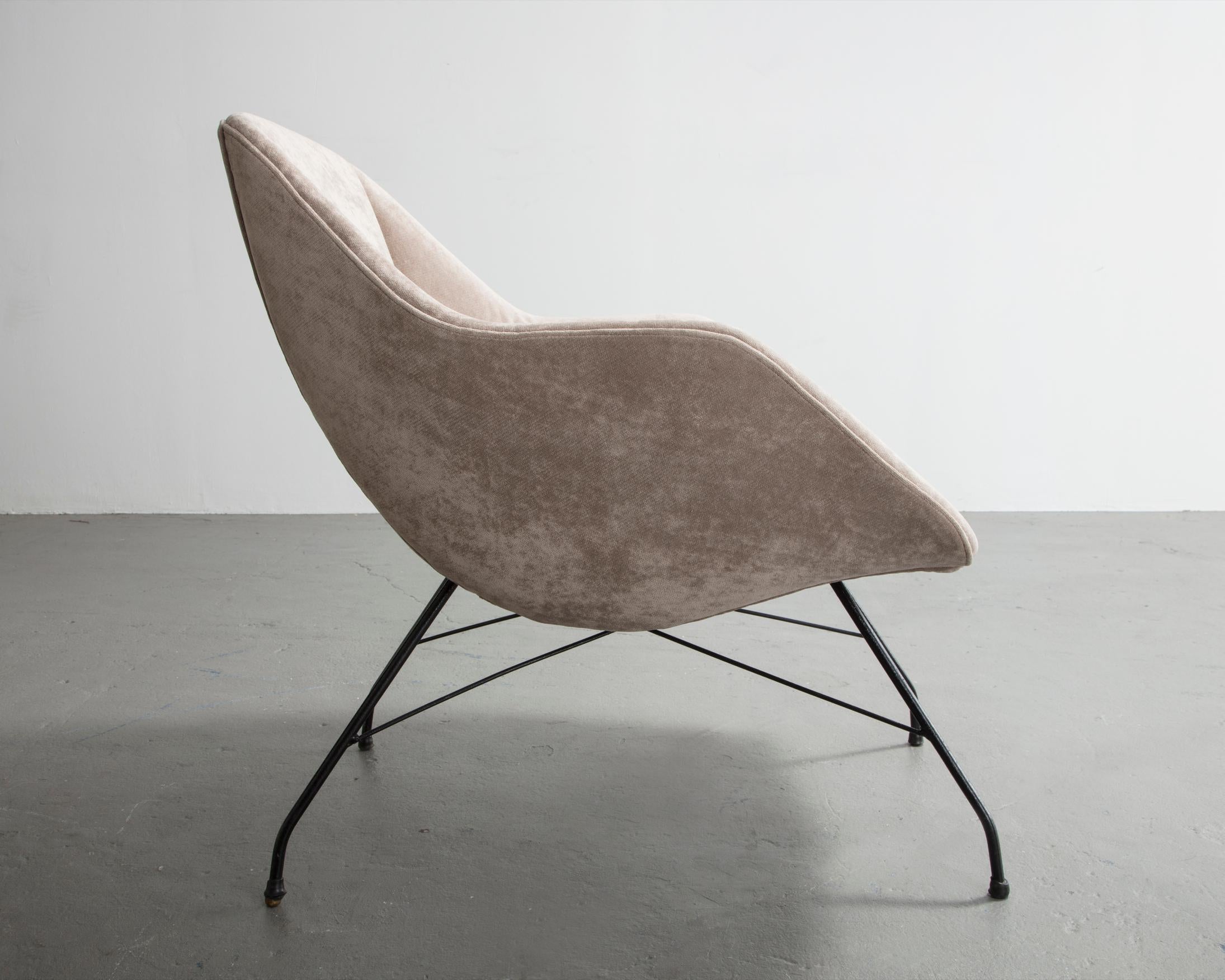 Brazilian Lounge Chair in in Upholstery with Metal Frame by Carlo Hauner