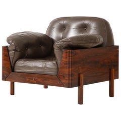 Loungesessel aus Jacaranda- und braunem Leder von J.D. Dekorative Deko-Objekte von Guillois e Decoracoes