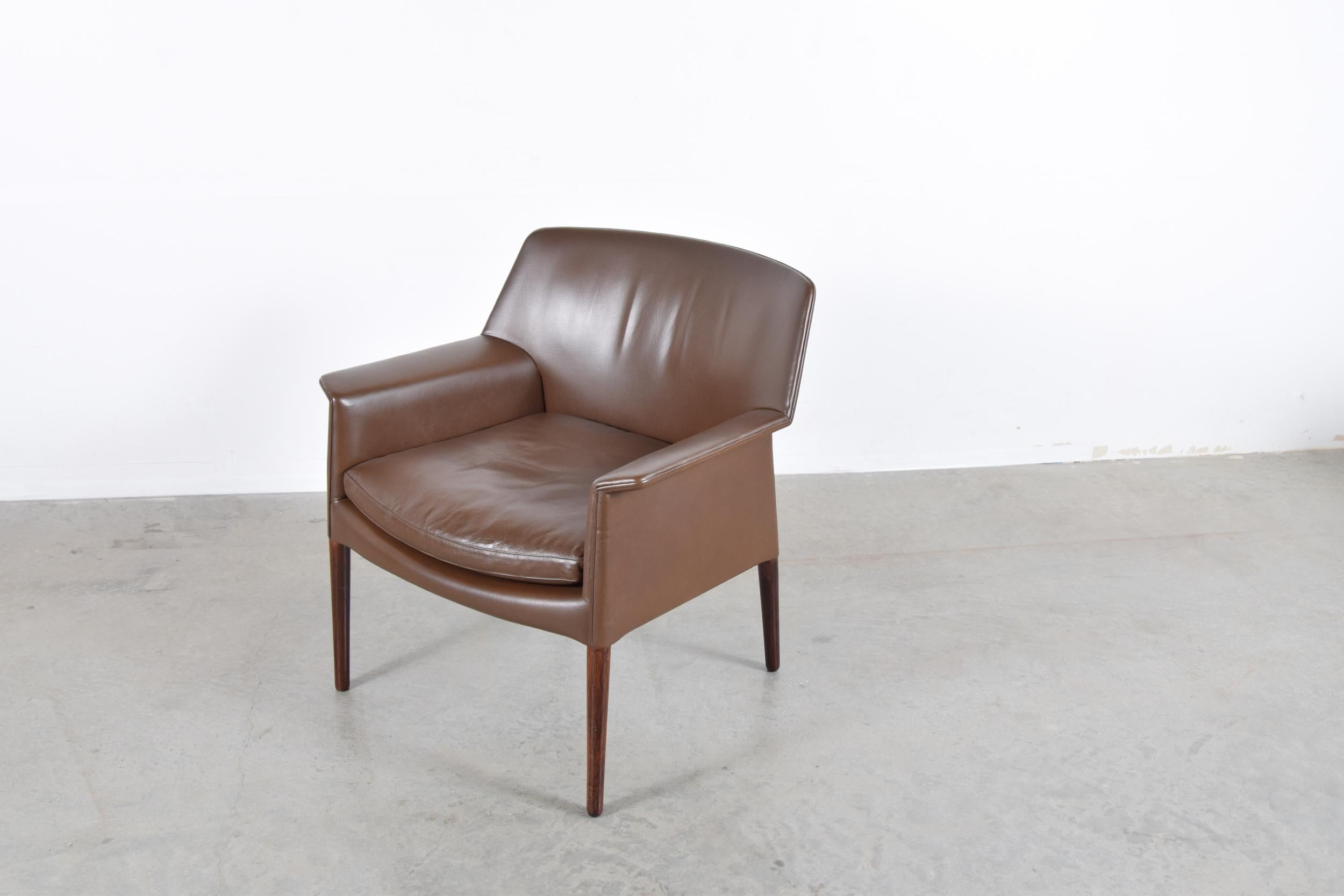 Leather Lounge Chair by Ejnar Larsen & Aksel Bender Madsen, Denmark, 1950s For Sale 2