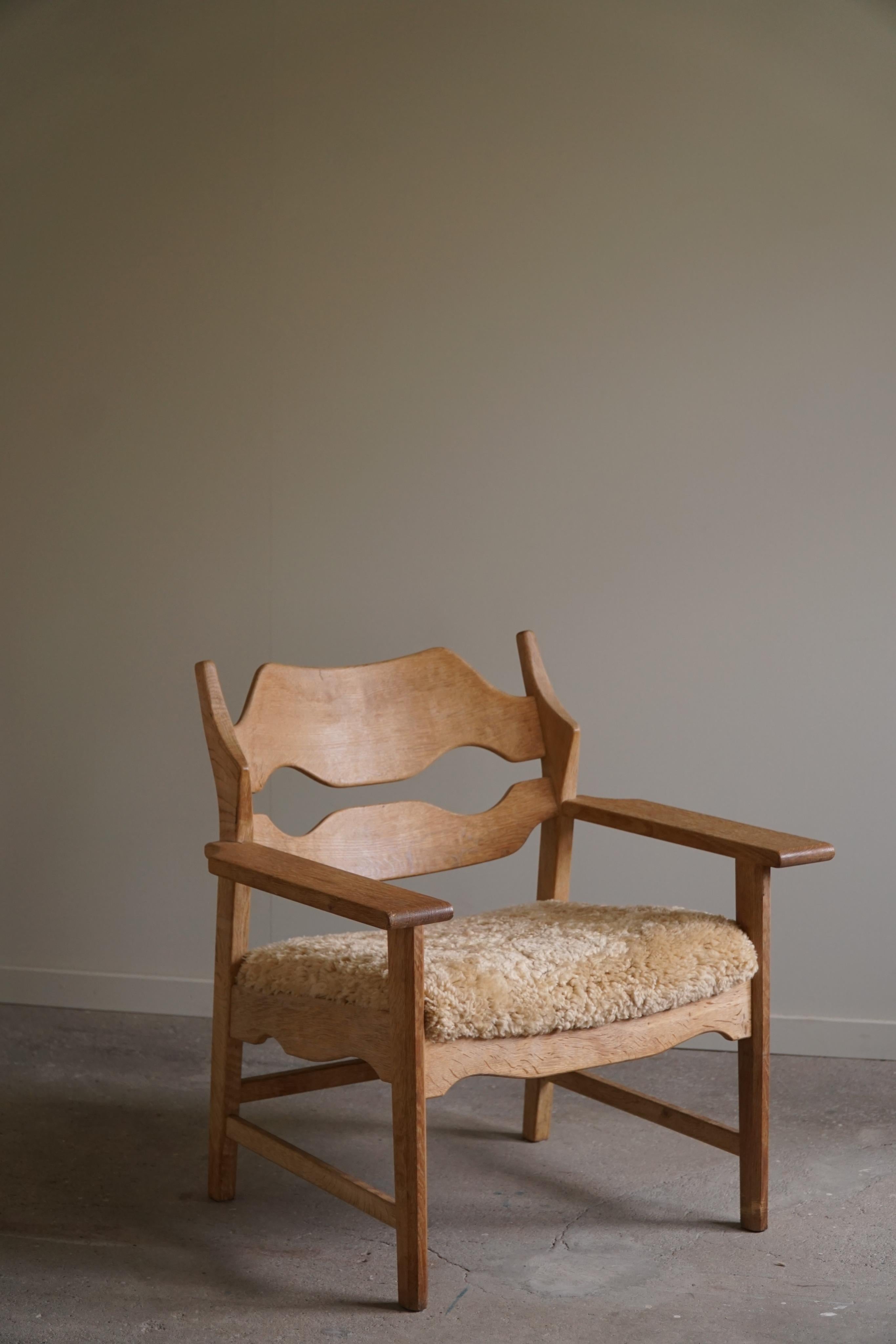 Lounge Chair in Oak & Lambswool, Henning Kjærnulf, 