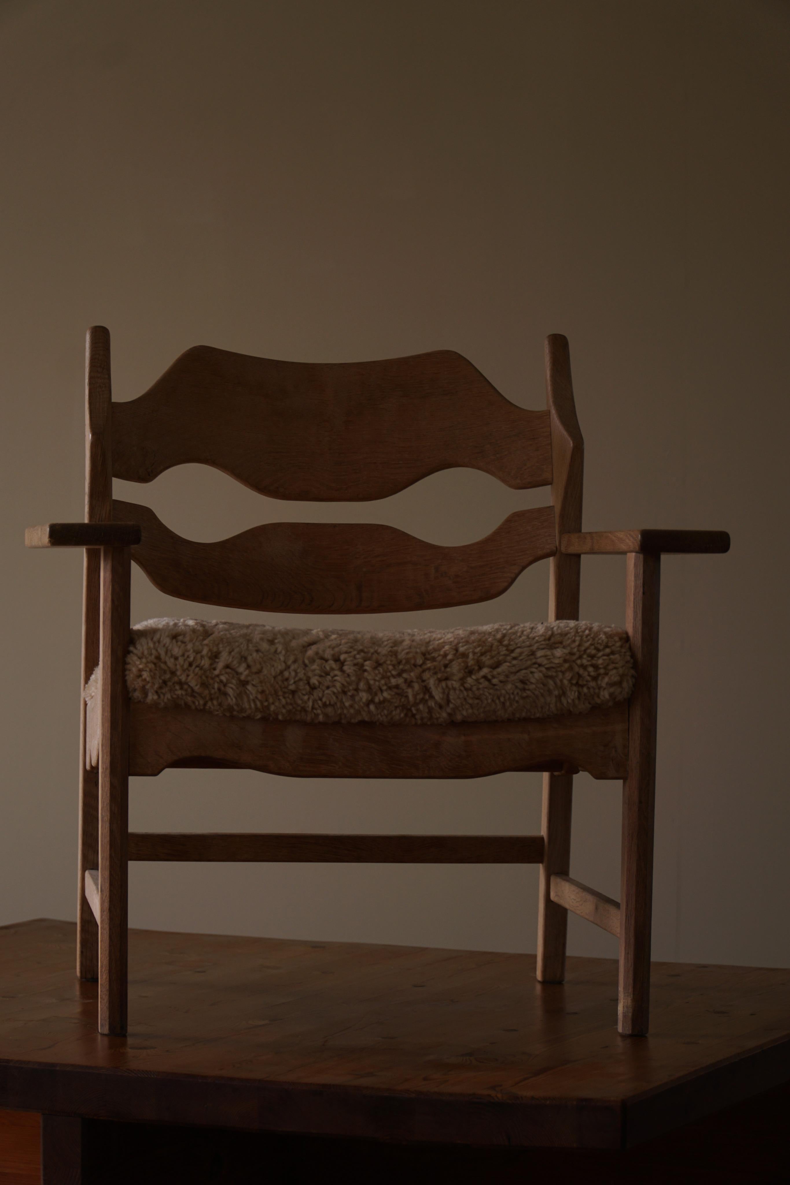 20th Century Lounge Chair in Oak & Lambswool, Henning Kjærnulf, 