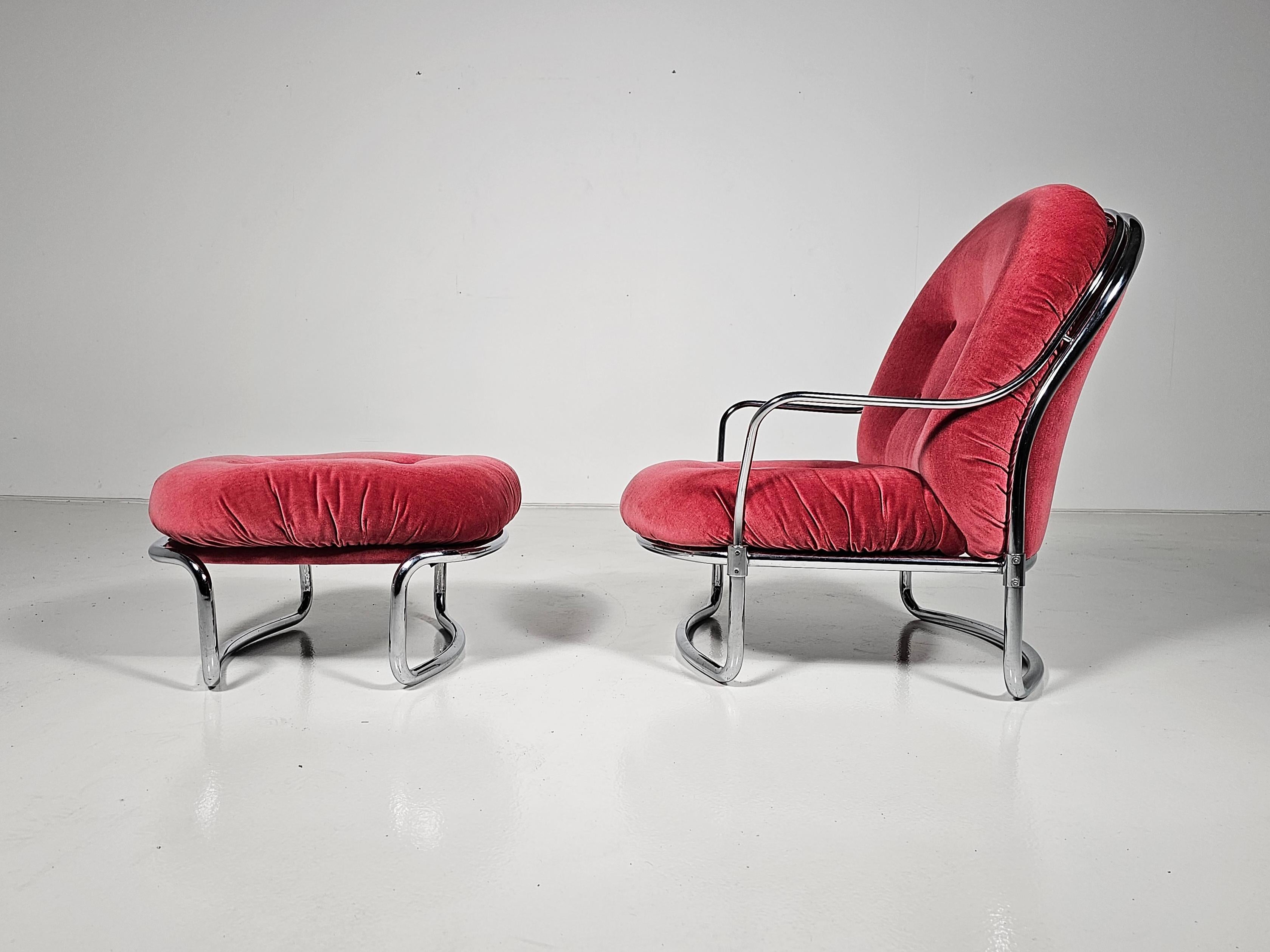 Mid-Century Modern Lounge chair in pink velvet and chrome, Carlo de Carli for Cinova For Sale